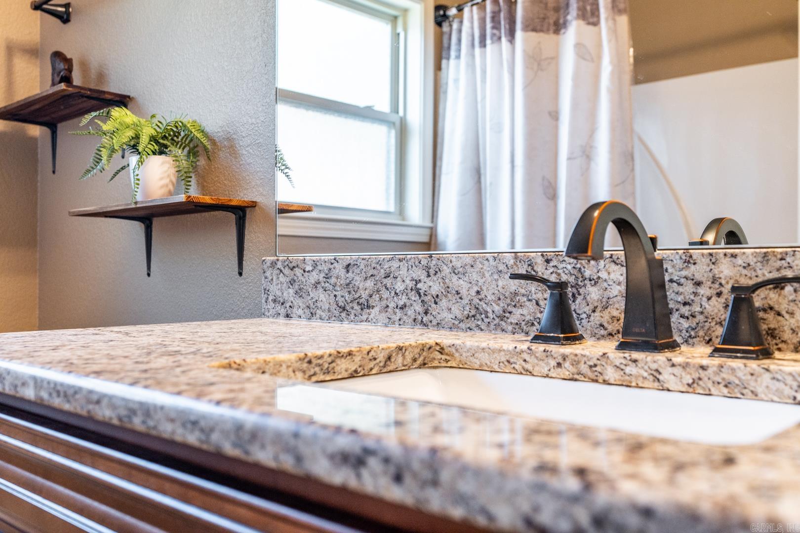 KANIS VILLAGE - Residential