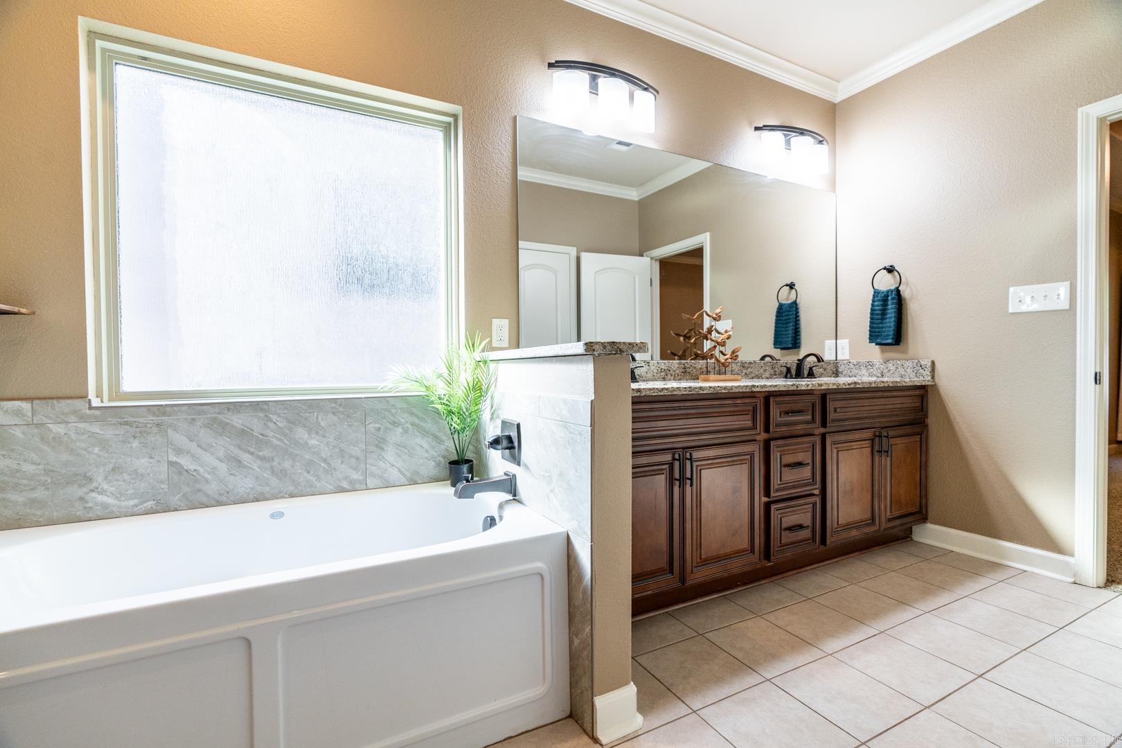 KANIS VILLAGE - Residential