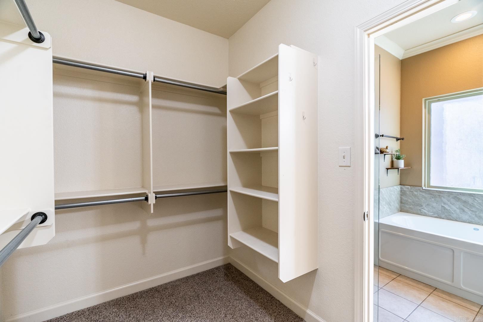 KANIS VILLAGE - Residential