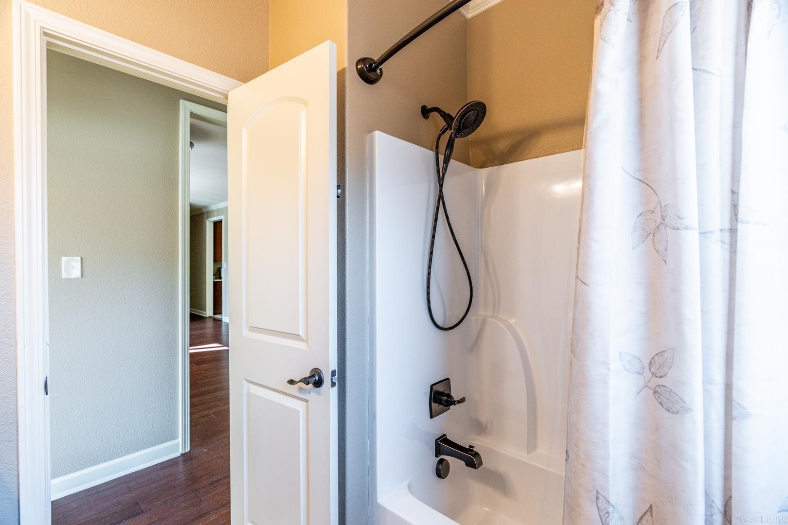 KANIS VILLAGE - Residential