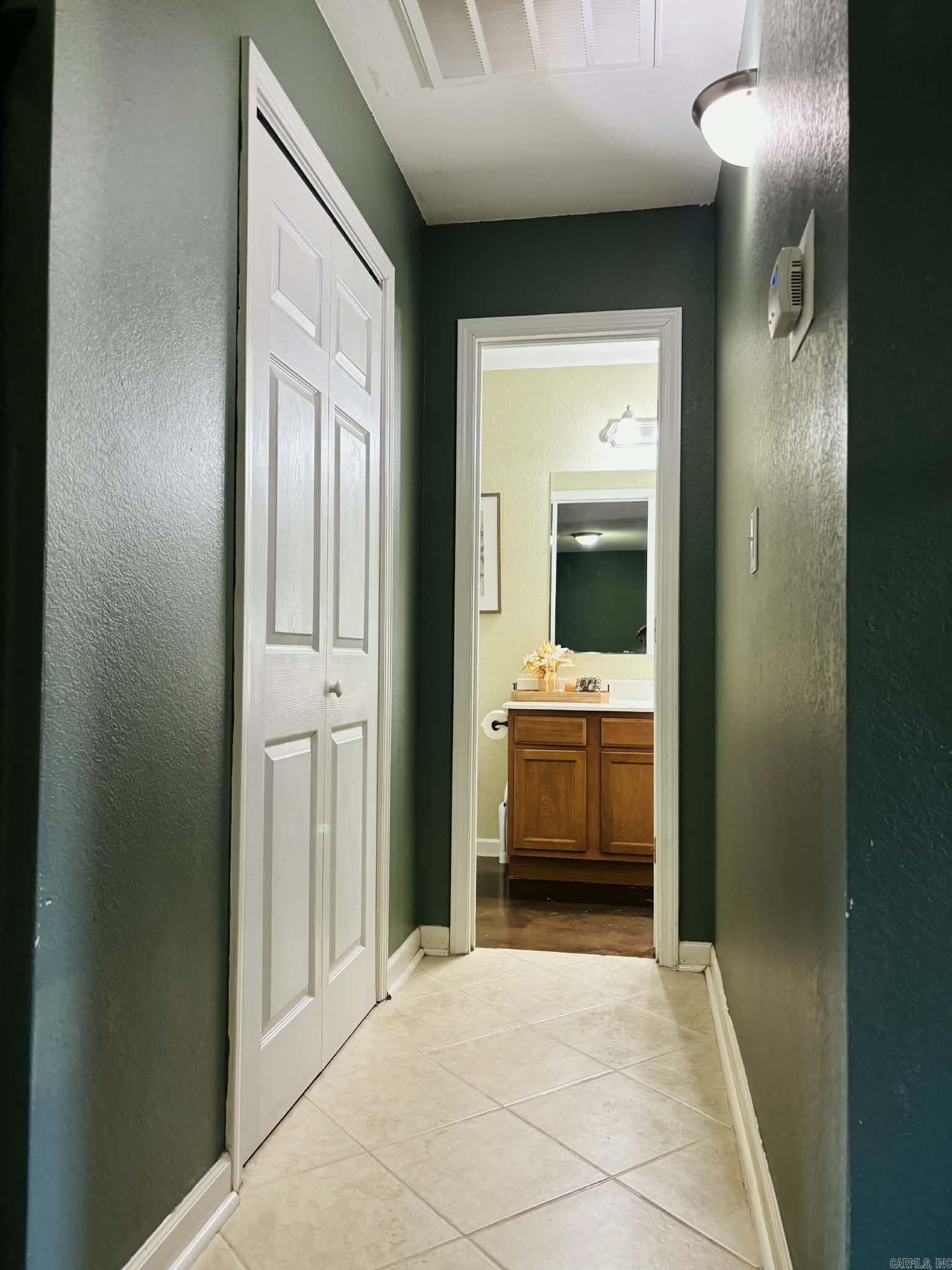 Hickory Hills - Residential