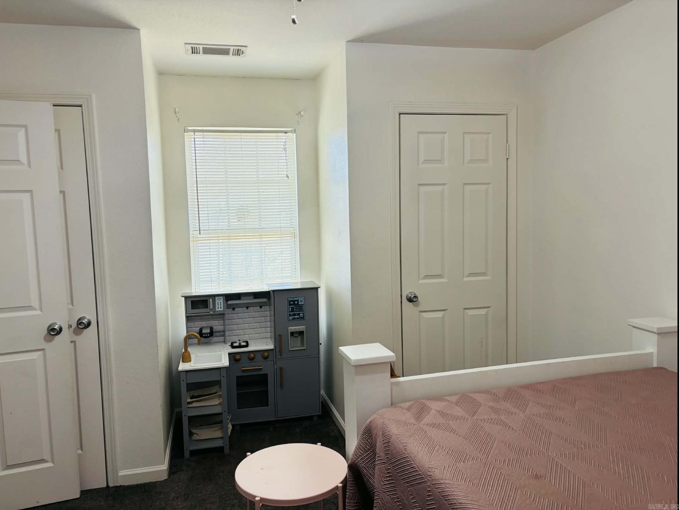 Hickory Hills - Residential