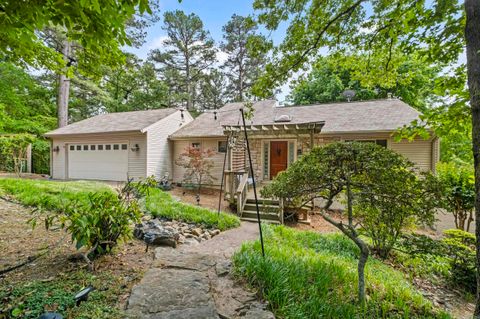 Photo of 7205 Westwind Drive, Maumelle, AR 72113 (MLS # 26016233)