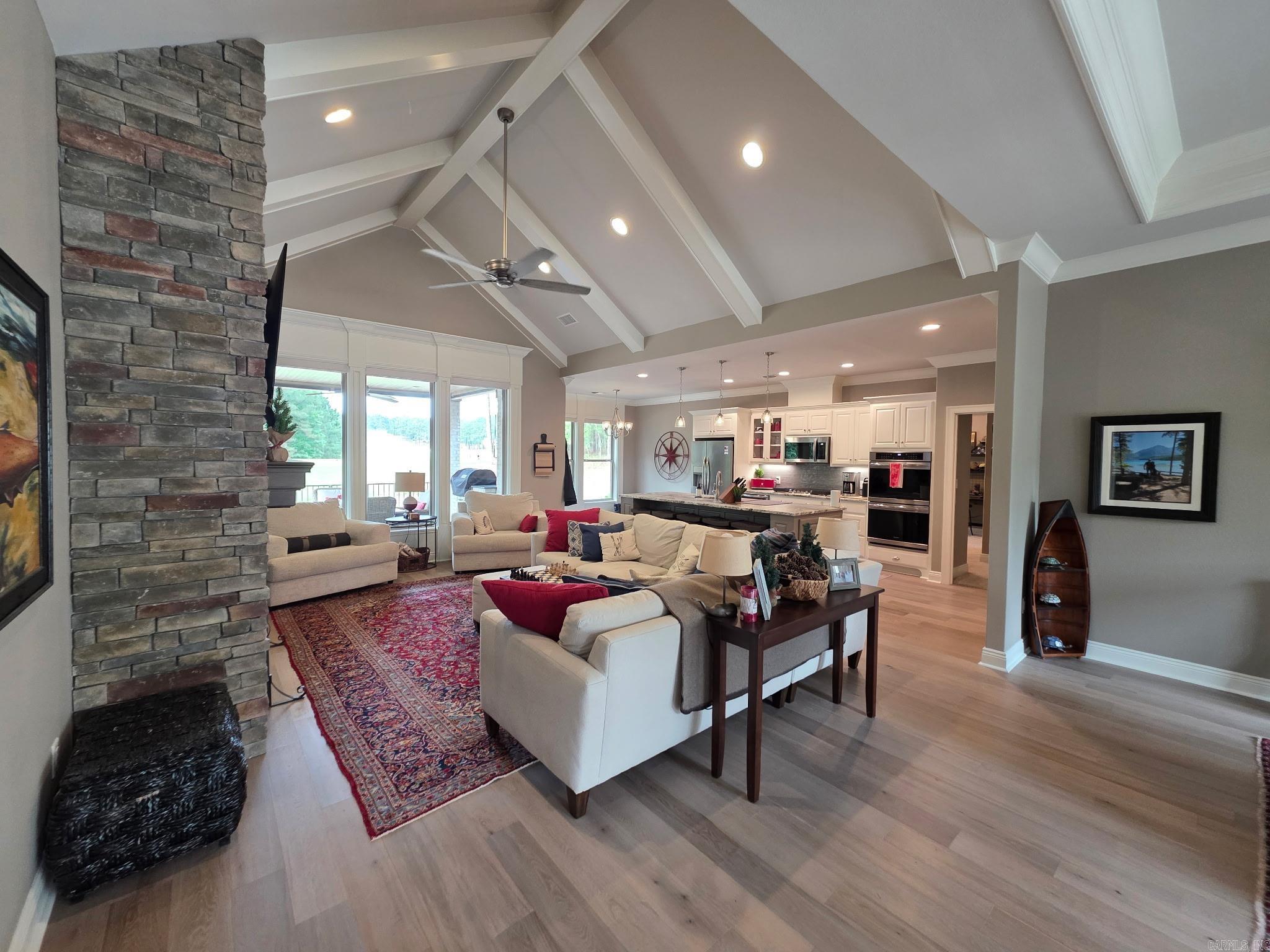 LADERA - Residential