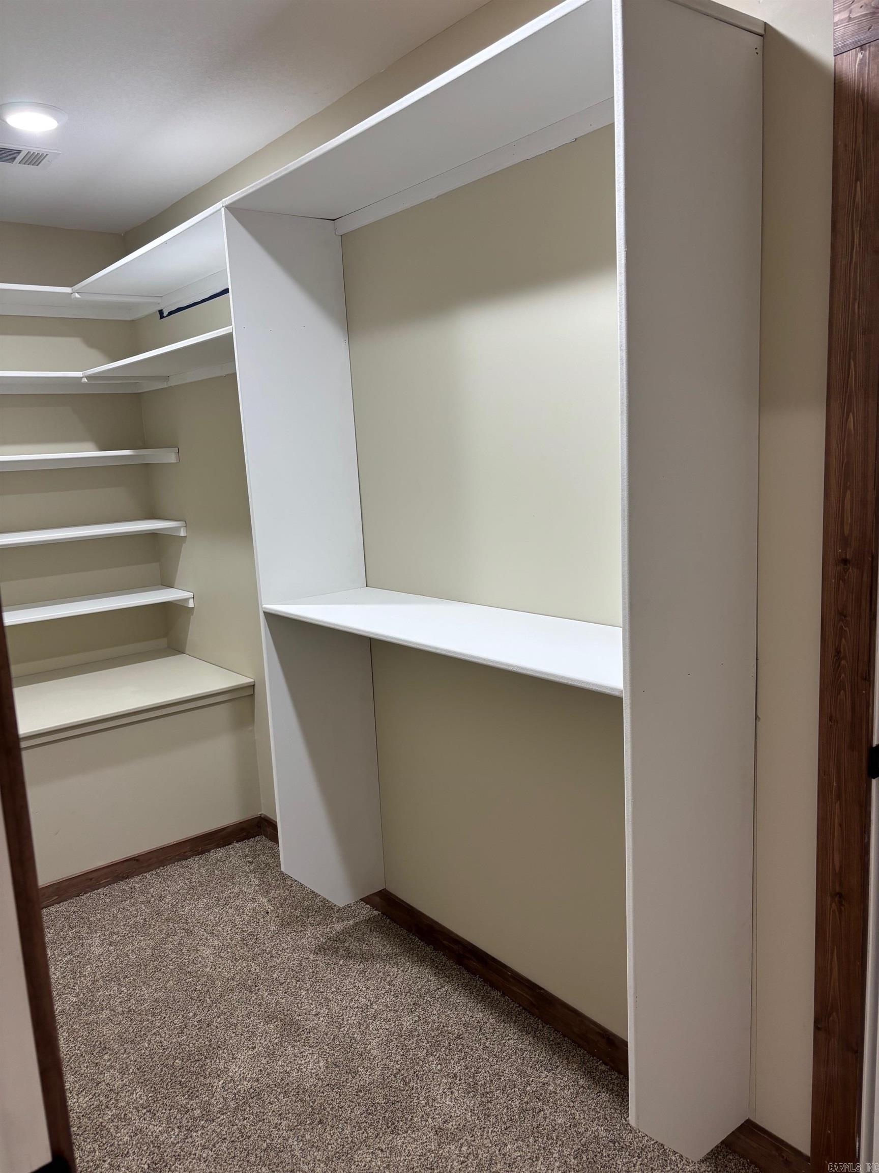 OAK RIDGE ESTATES - Residential