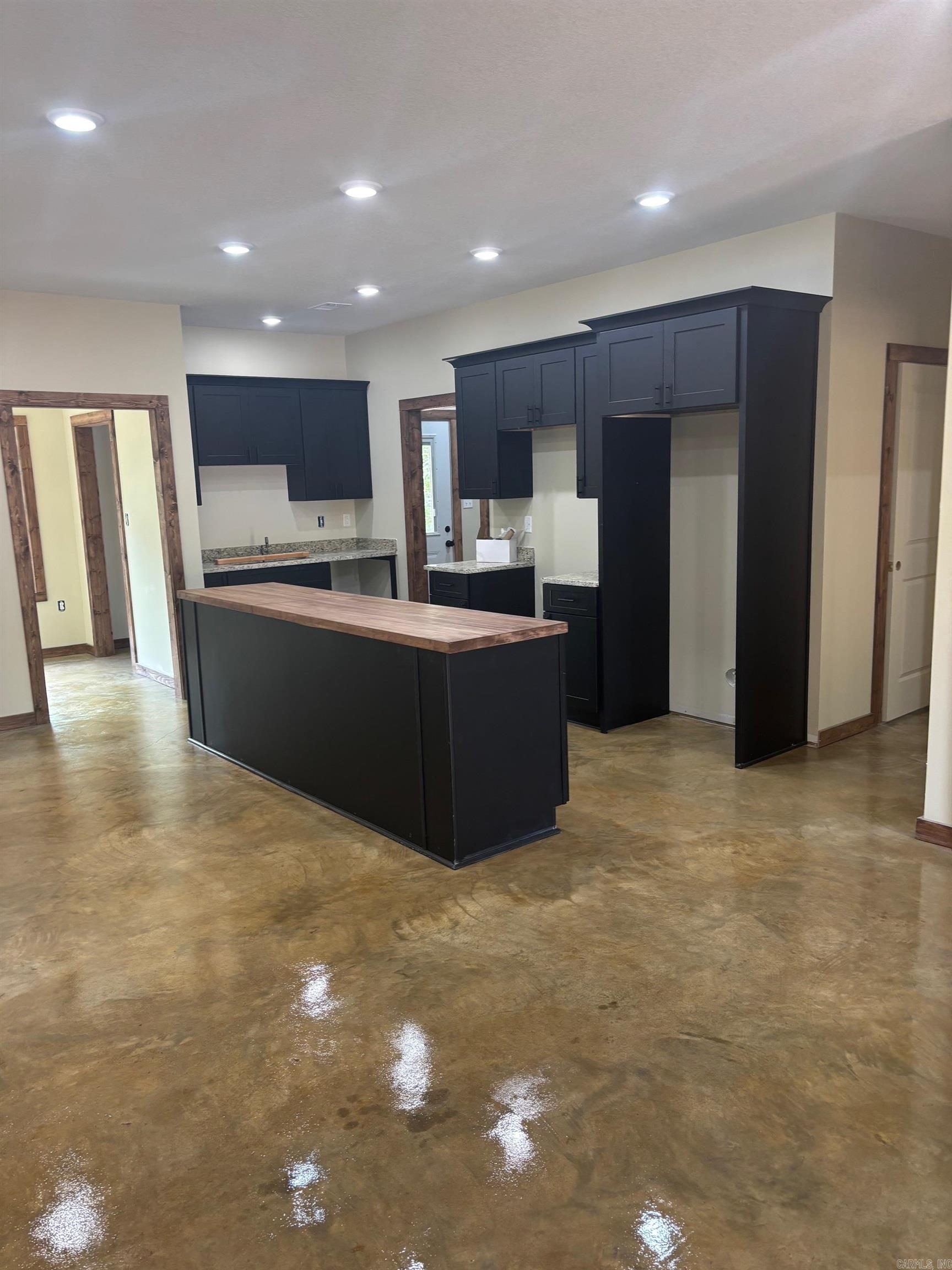 OAK RIDGE ESTATES - Residential