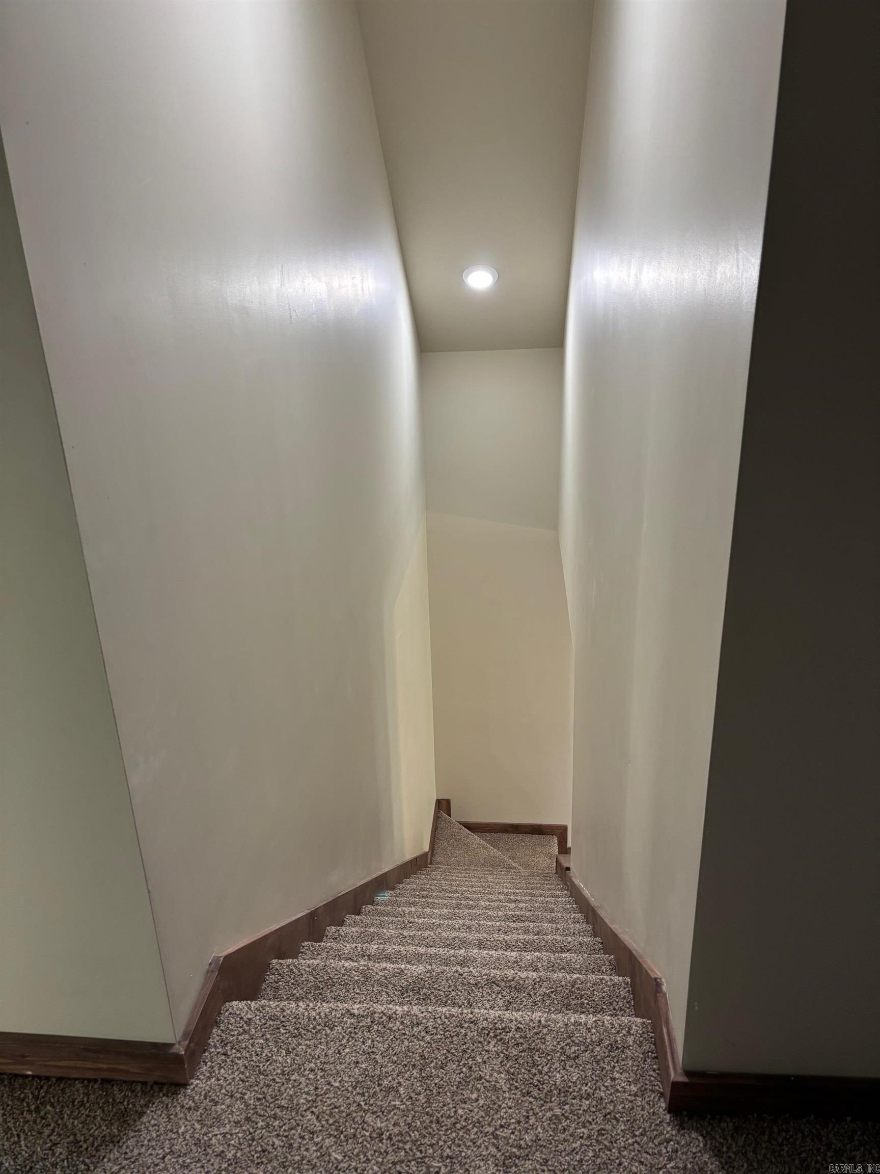 OAK RIDGE ESTATES - Residential