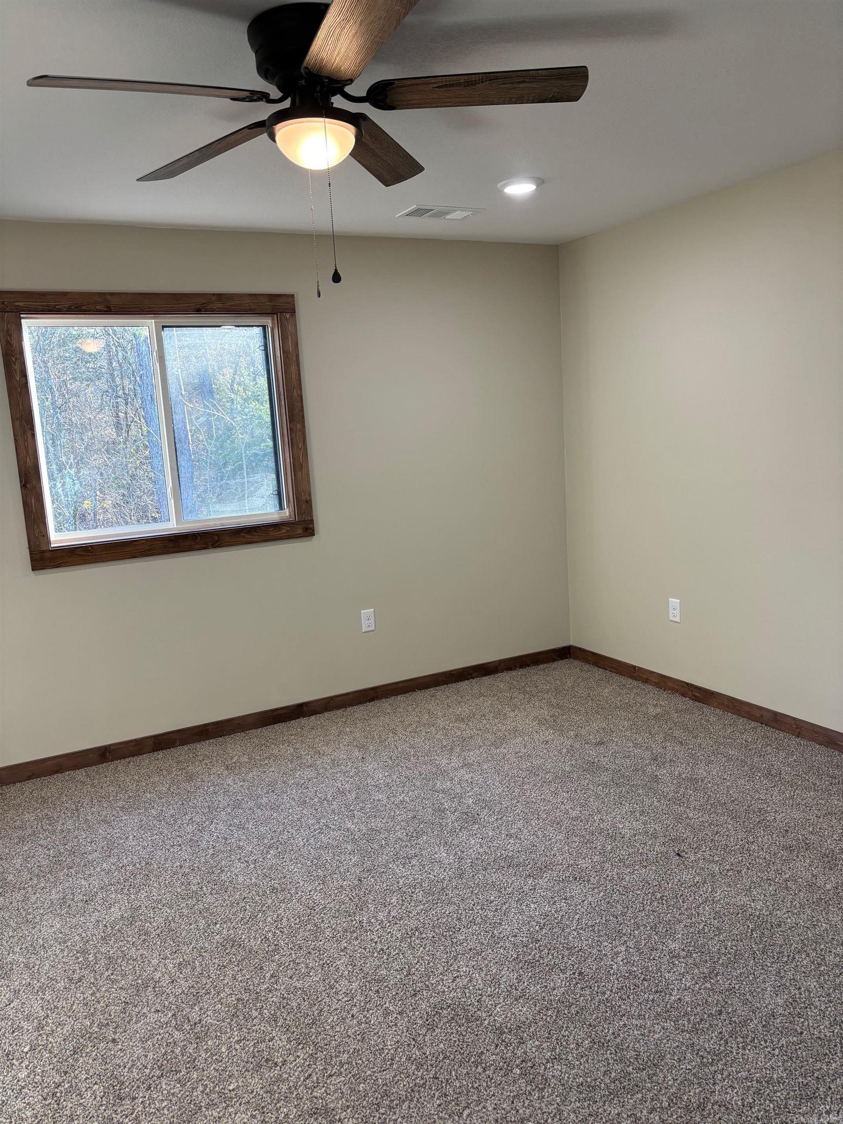 OAK RIDGE ESTATES - Residential