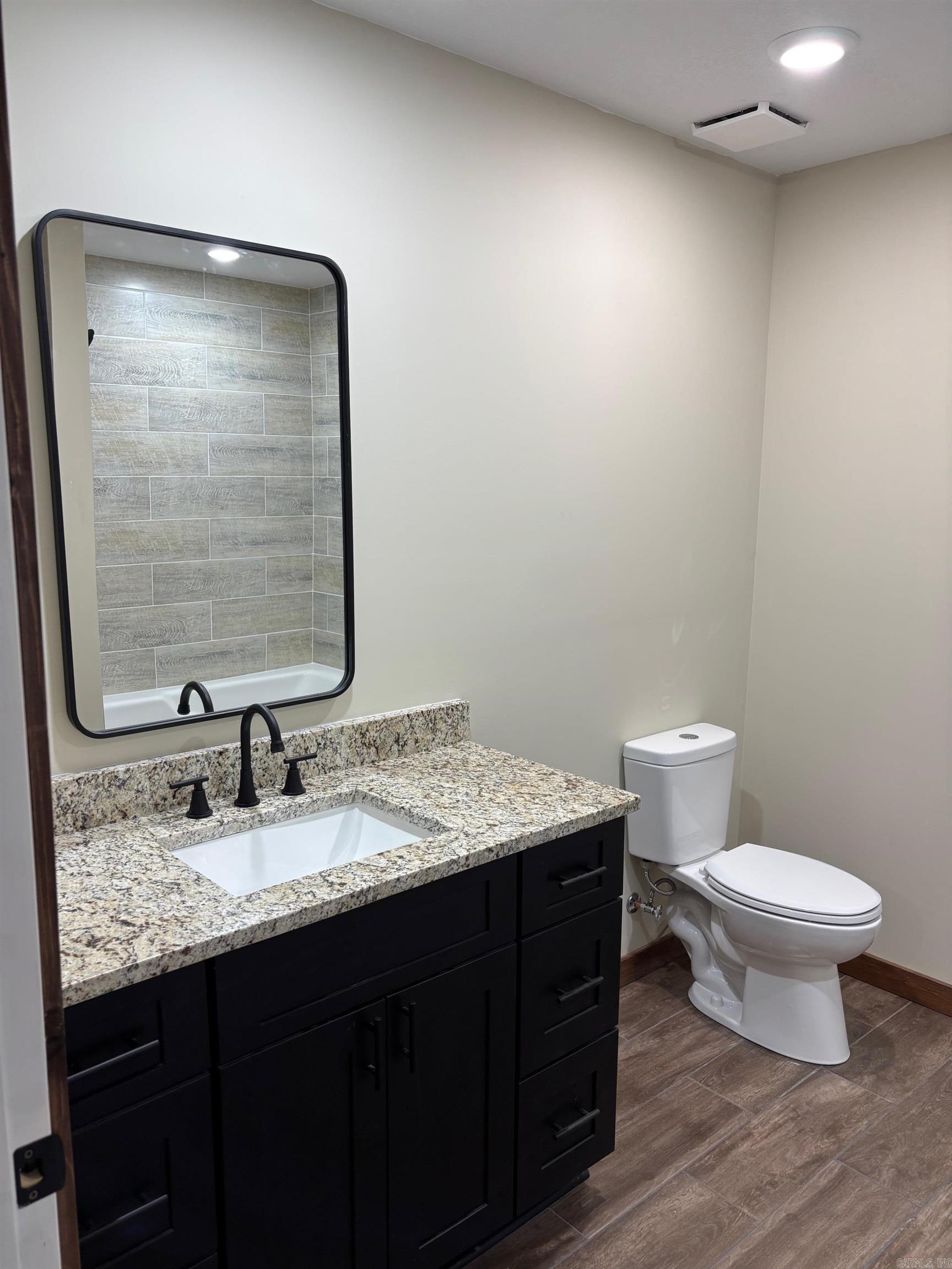 OAK RIDGE ESTATES - Residential