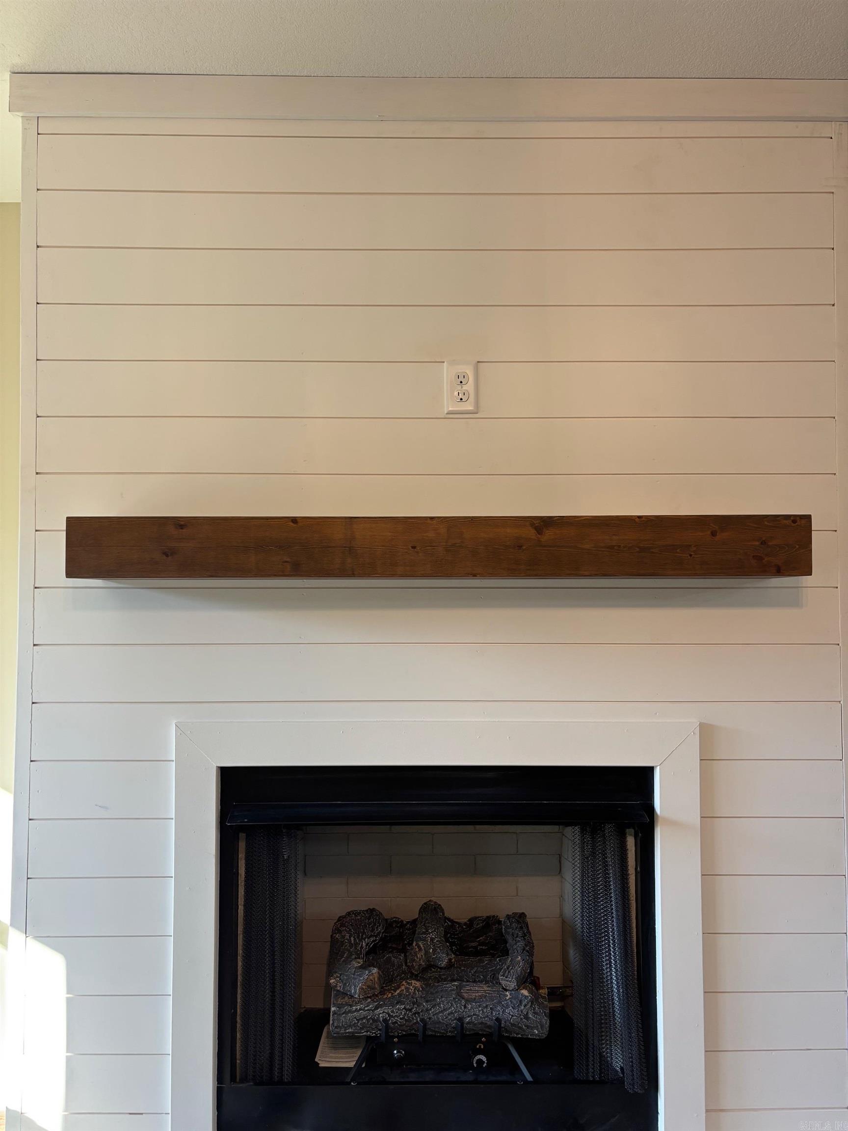 OAK RIDGE ESTATES - Residential