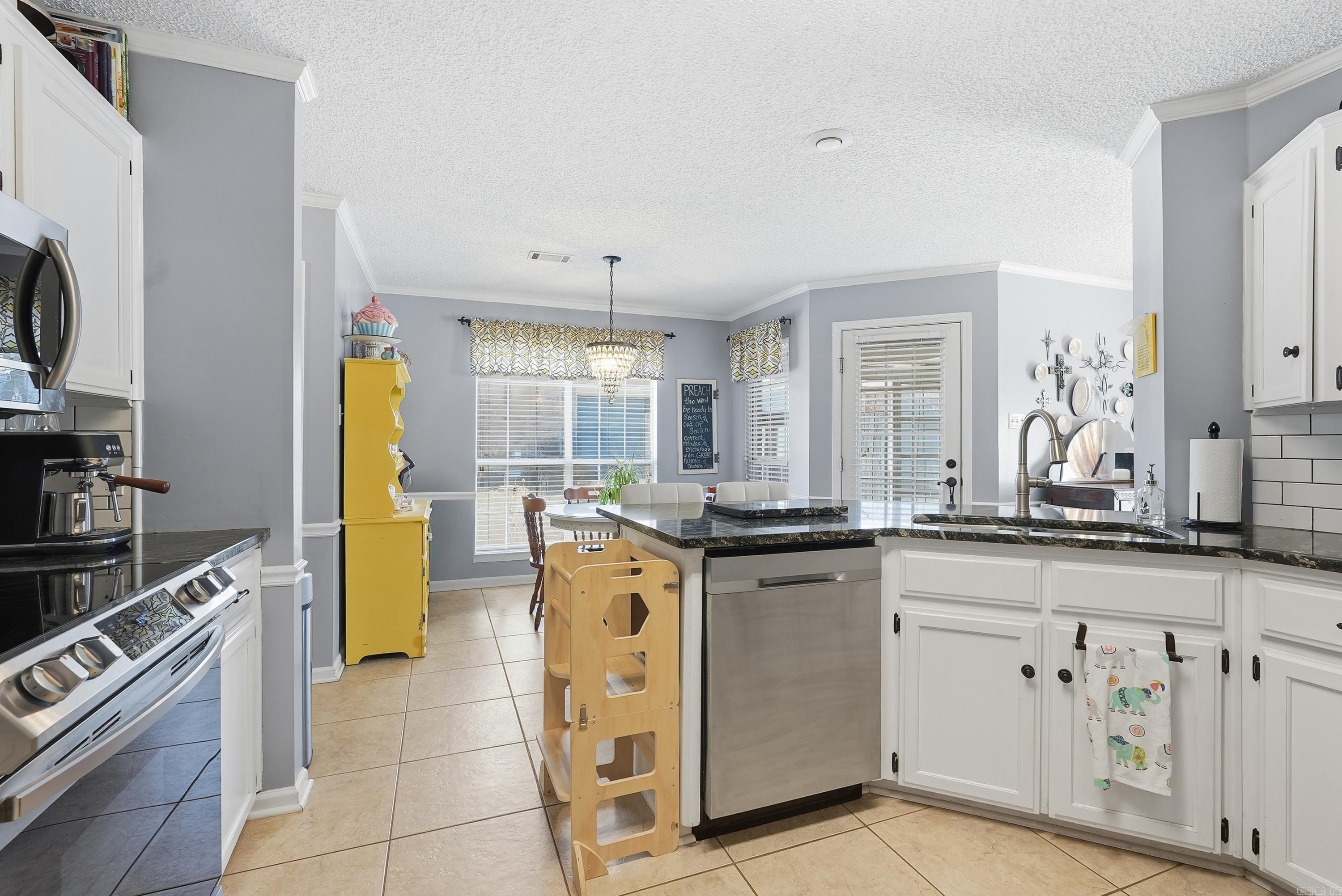 Saddletop - Residential