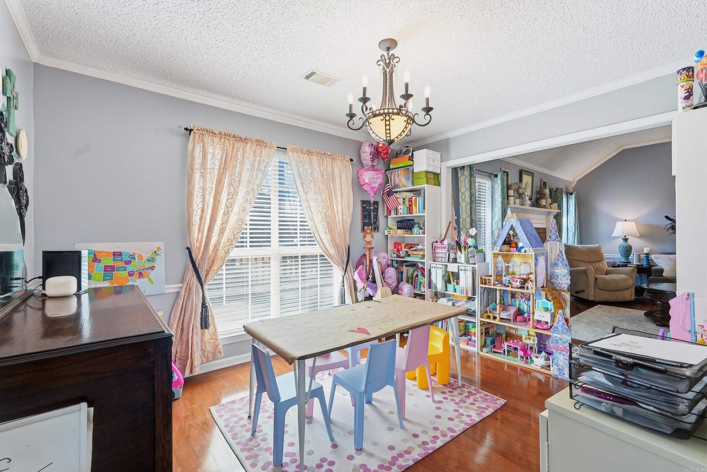 Saddletop - Residential