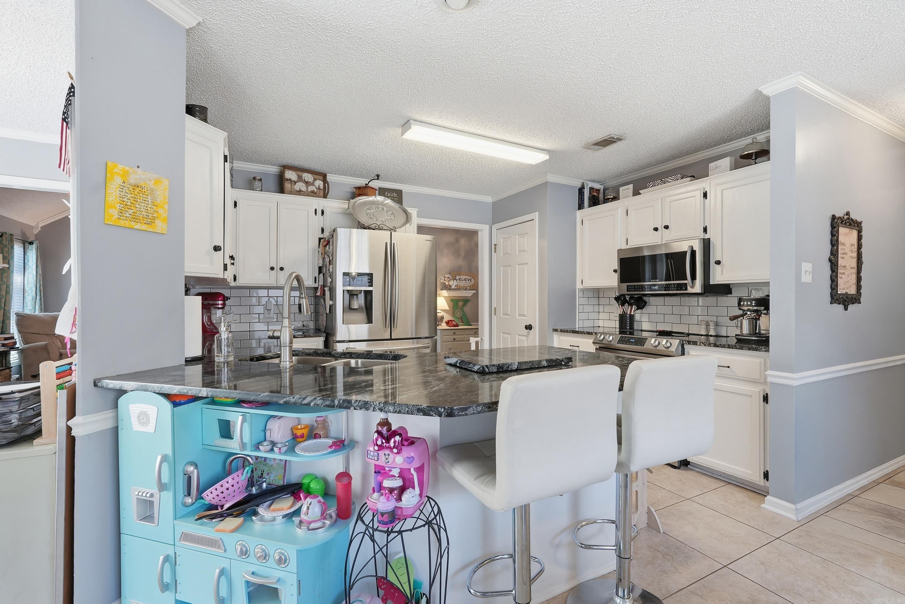 Saddletop - Residential