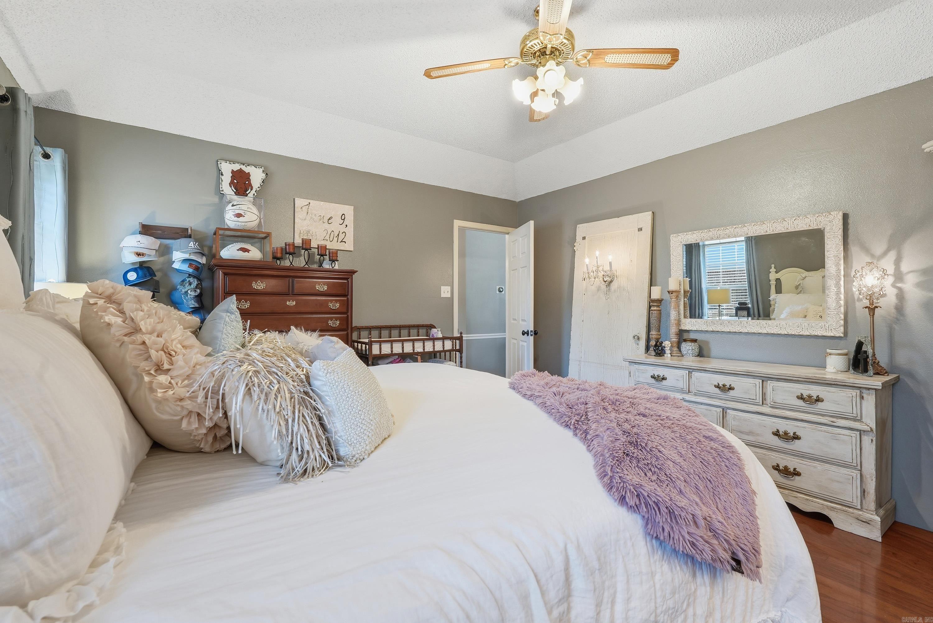 Saddletop - Residential