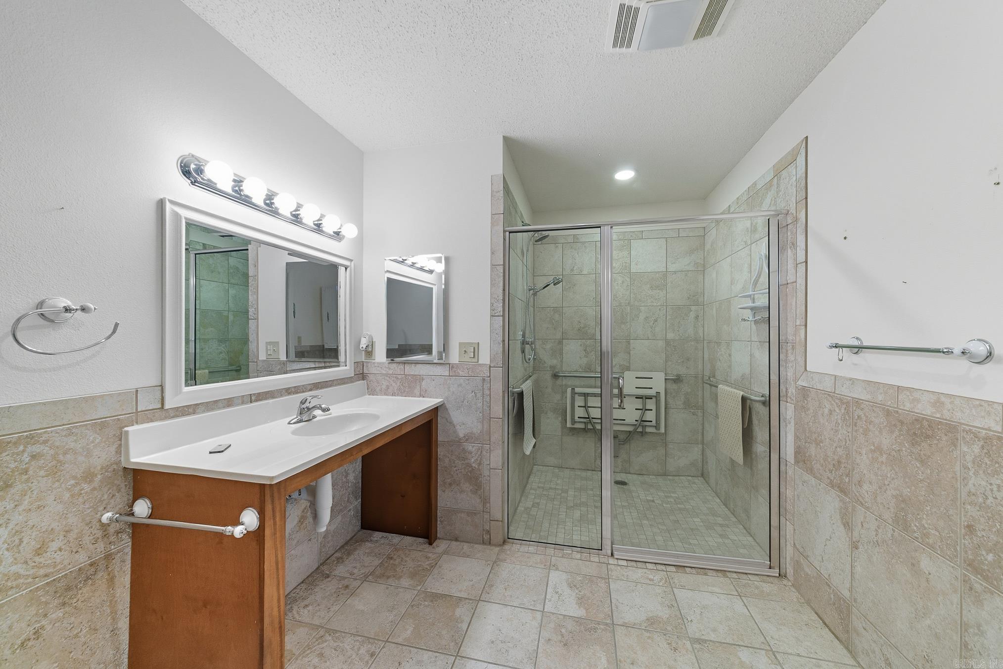SOUTHSIDE HARDWARE - Residential