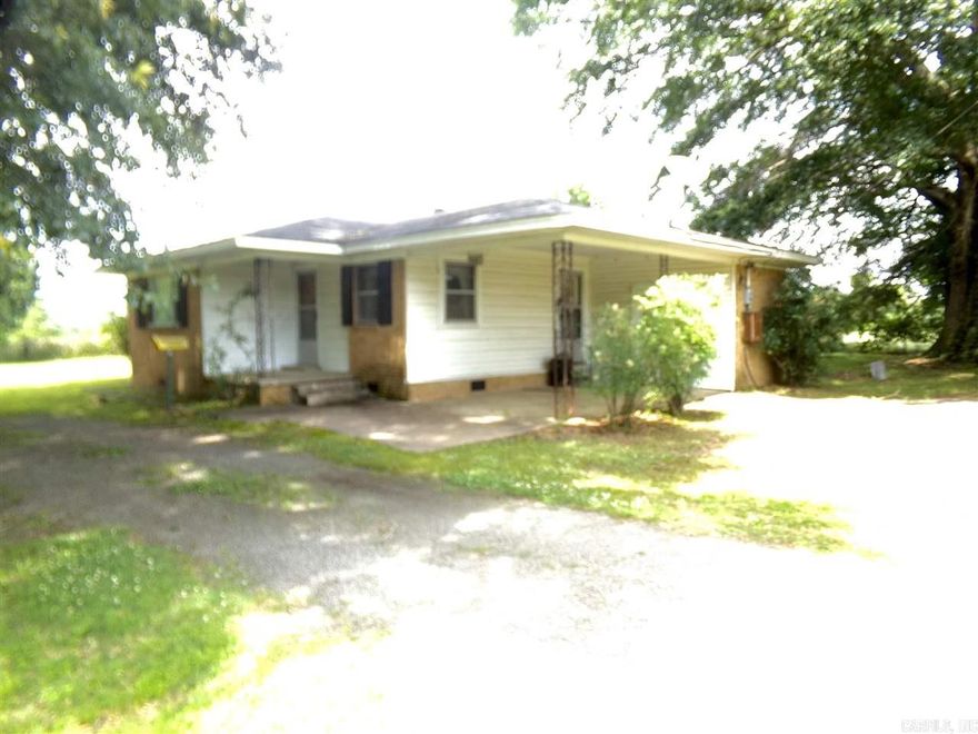 Family farm containing 124 Acres beautiful property, great location. Between Beebe and Lonoke.  There is a house, barns, silo and out buildings.  But they are listed as "NO VALUE".  They will convey with the property.