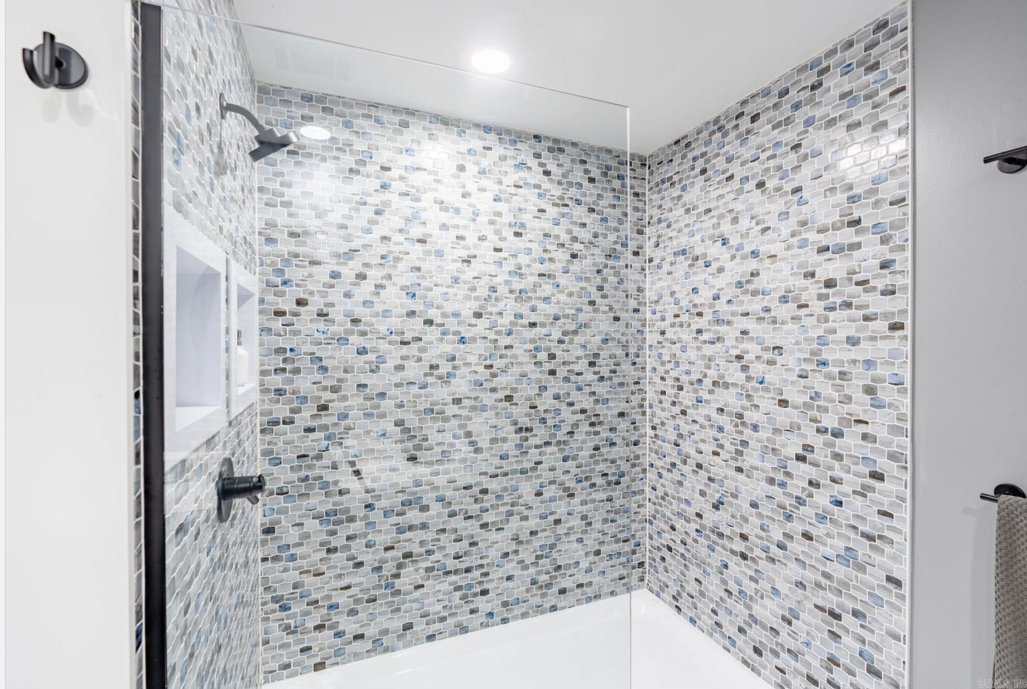 EI: SOUTHWINDS - Residential