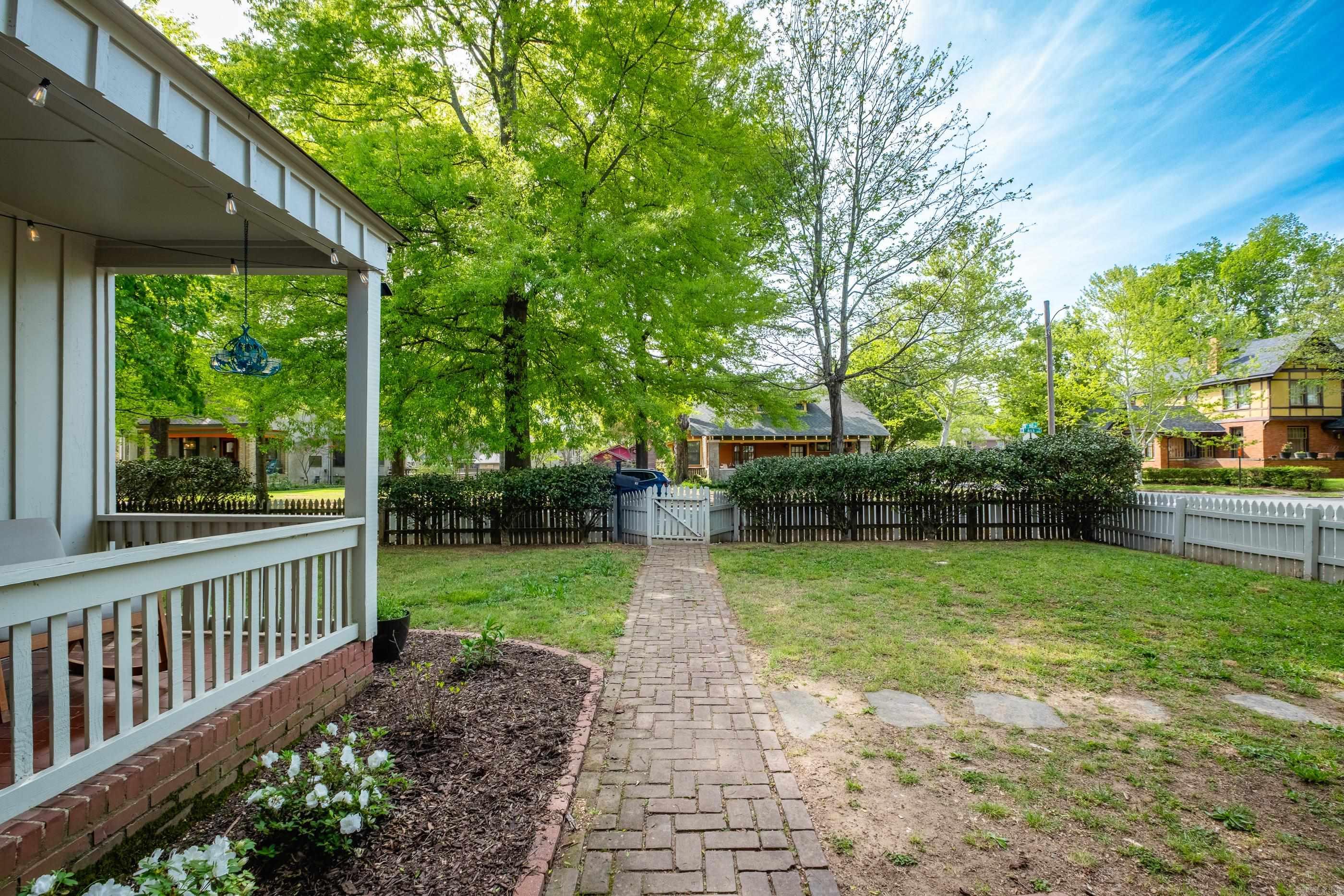 FULTONS - Residential