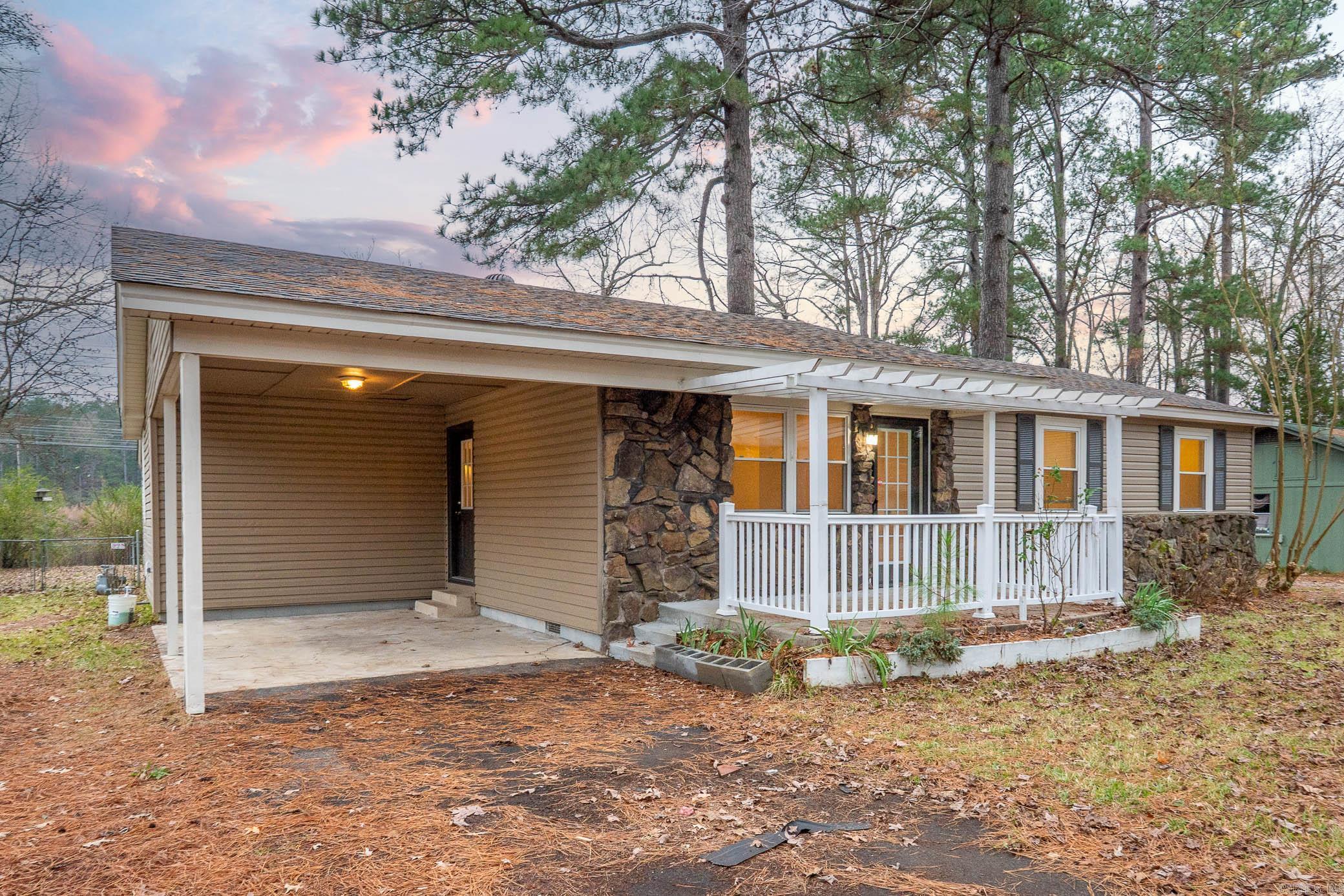 HOLLYWOOD HEIGHTS - Residential