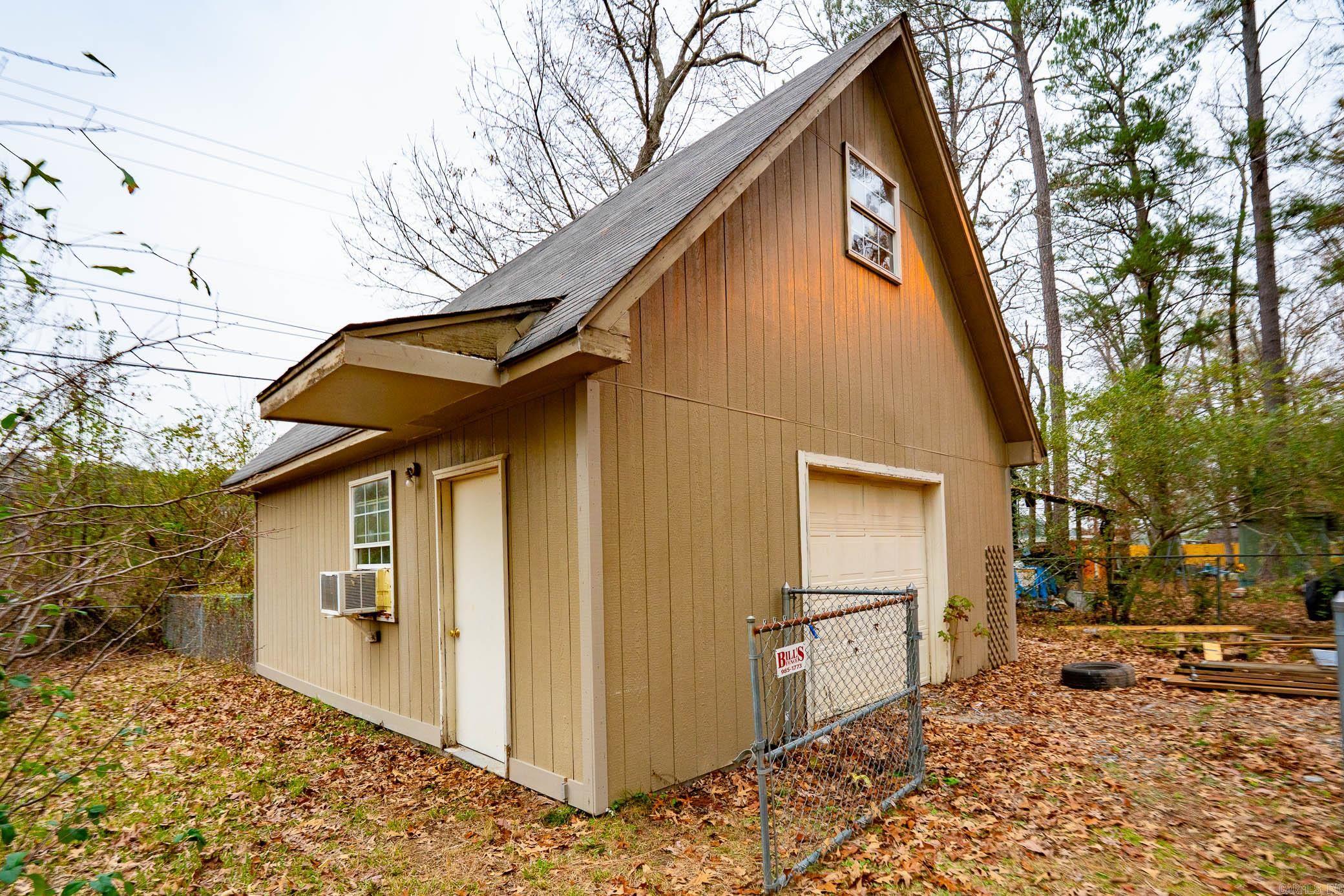 HOLLYWOOD HEIGHTS - Residential