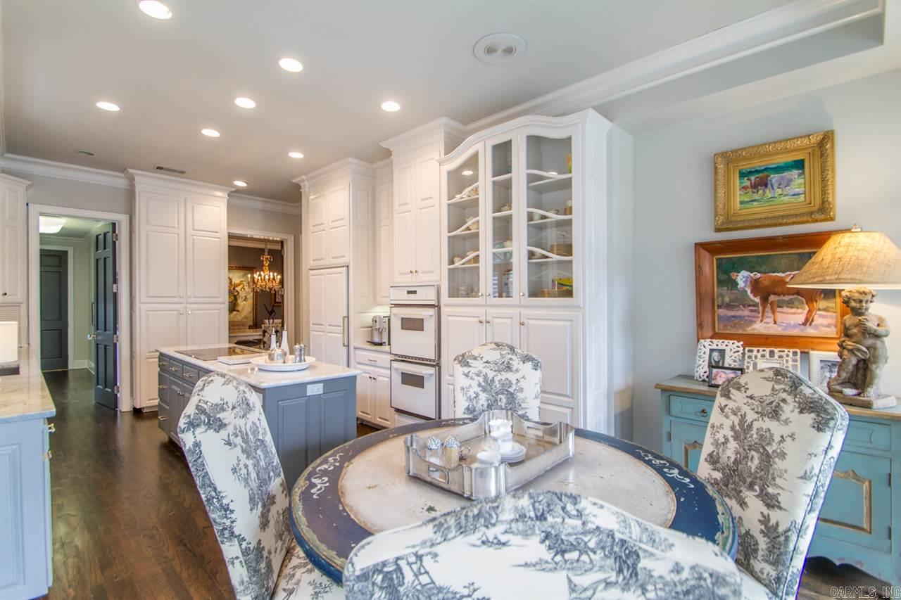 COUNTRY CLUB HGTS - Residential