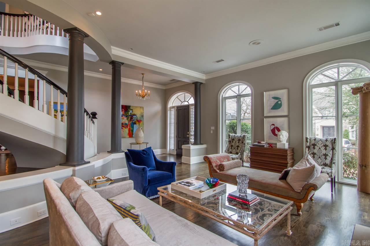 COUNTRY CLUB HGTS - Residential