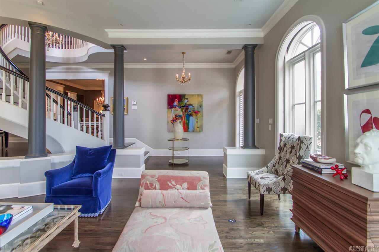 COUNTRY CLUB HGTS - Residential