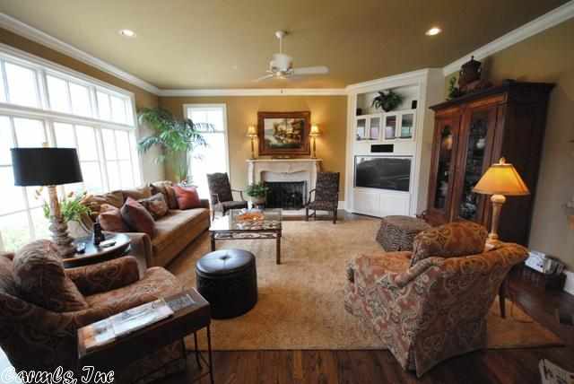 CHENAL VALLEY SOLOGNE CIRCLE - Residential