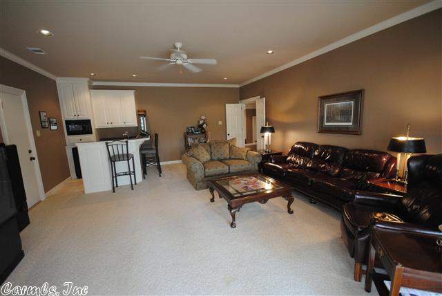 CHENAL VALLEY SOLOGNE CIRCLE - Residential