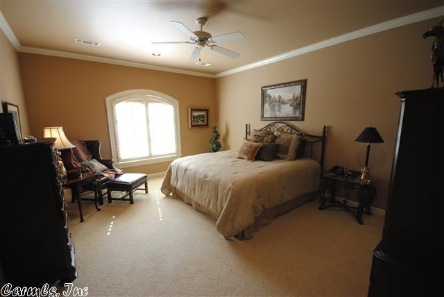 CHENAL VALLEY SOLOGNE CIRCLE - Residential
