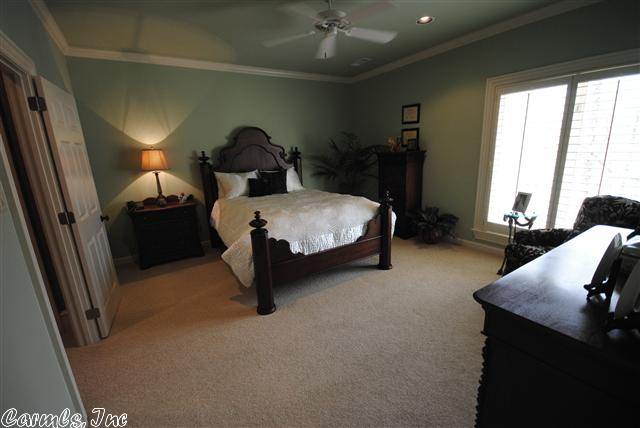 CHENAL VALLEY SOLOGNE CIRCLE - Residential