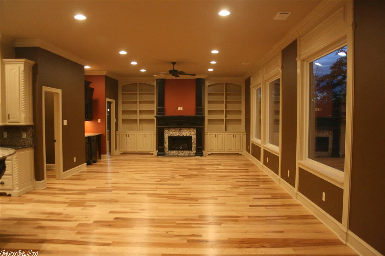 WOODLANDS EDGE - Residential