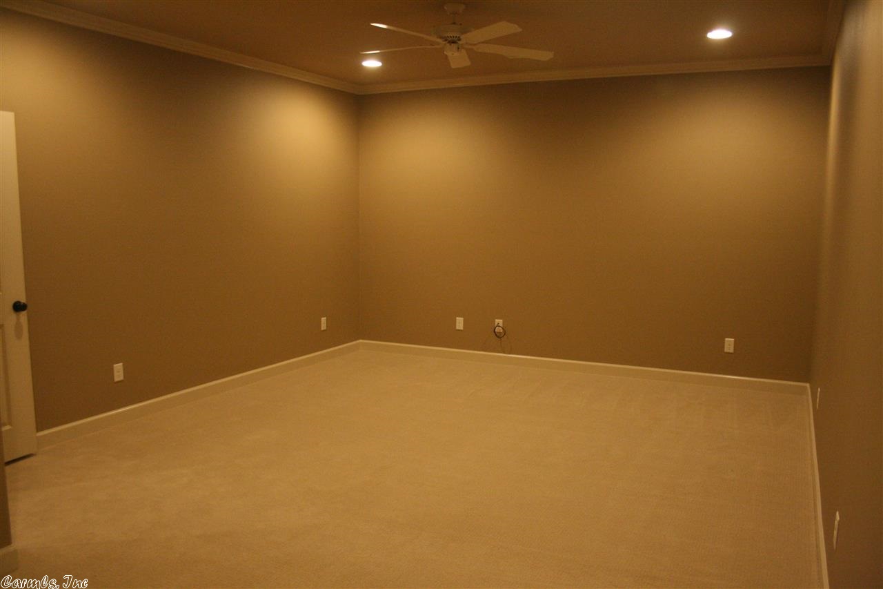 WOODLANDS EDGE - Residential