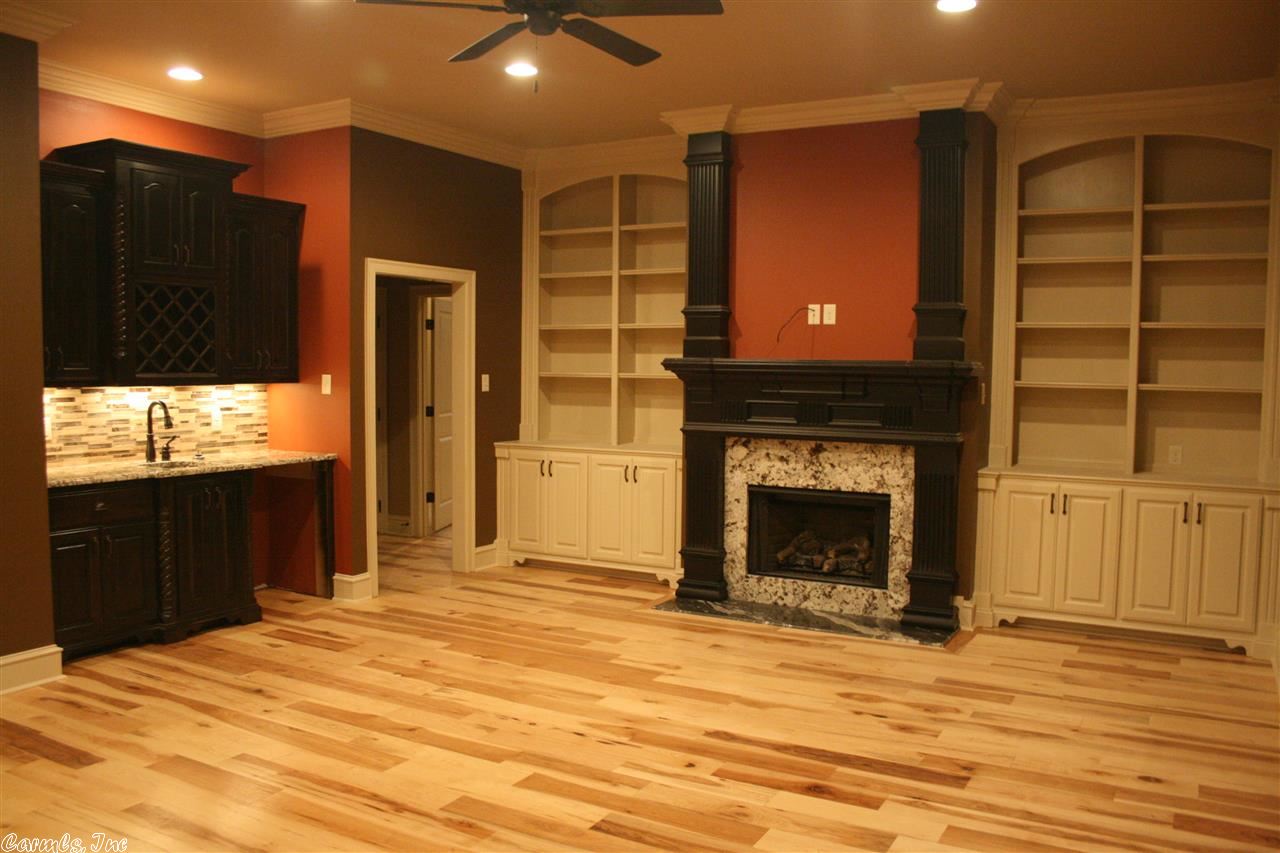 WOODLANDS EDGE - Residential