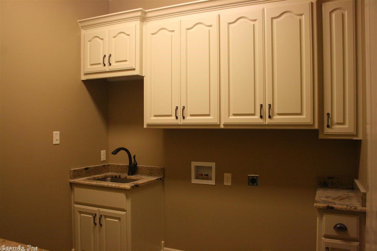 WOODLANDS EDGE - Residential