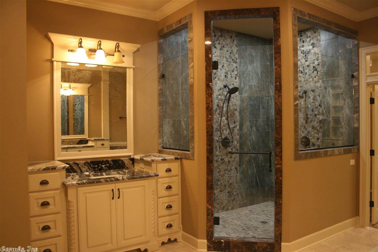 WOODLANDS EDGE - Residential