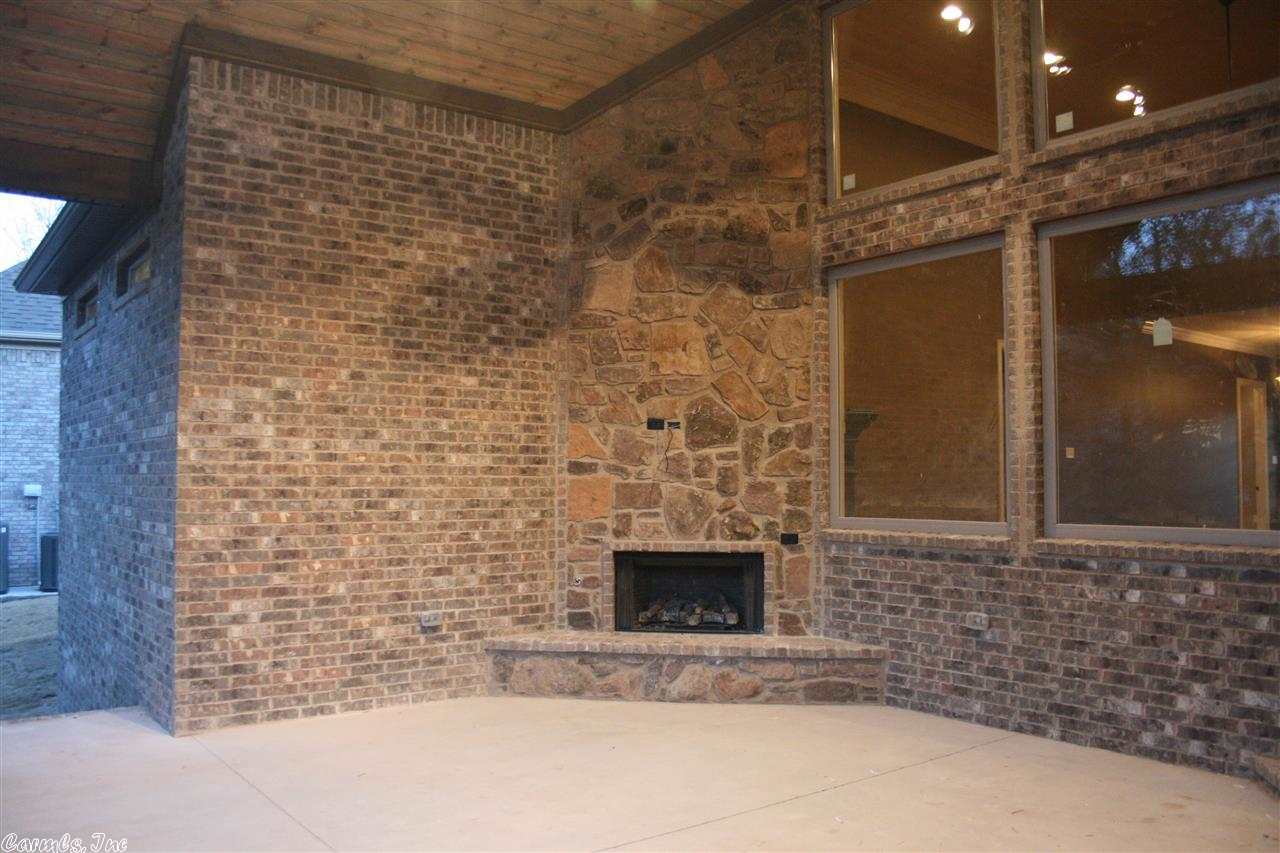 WOODLANDS EDGE - Residential