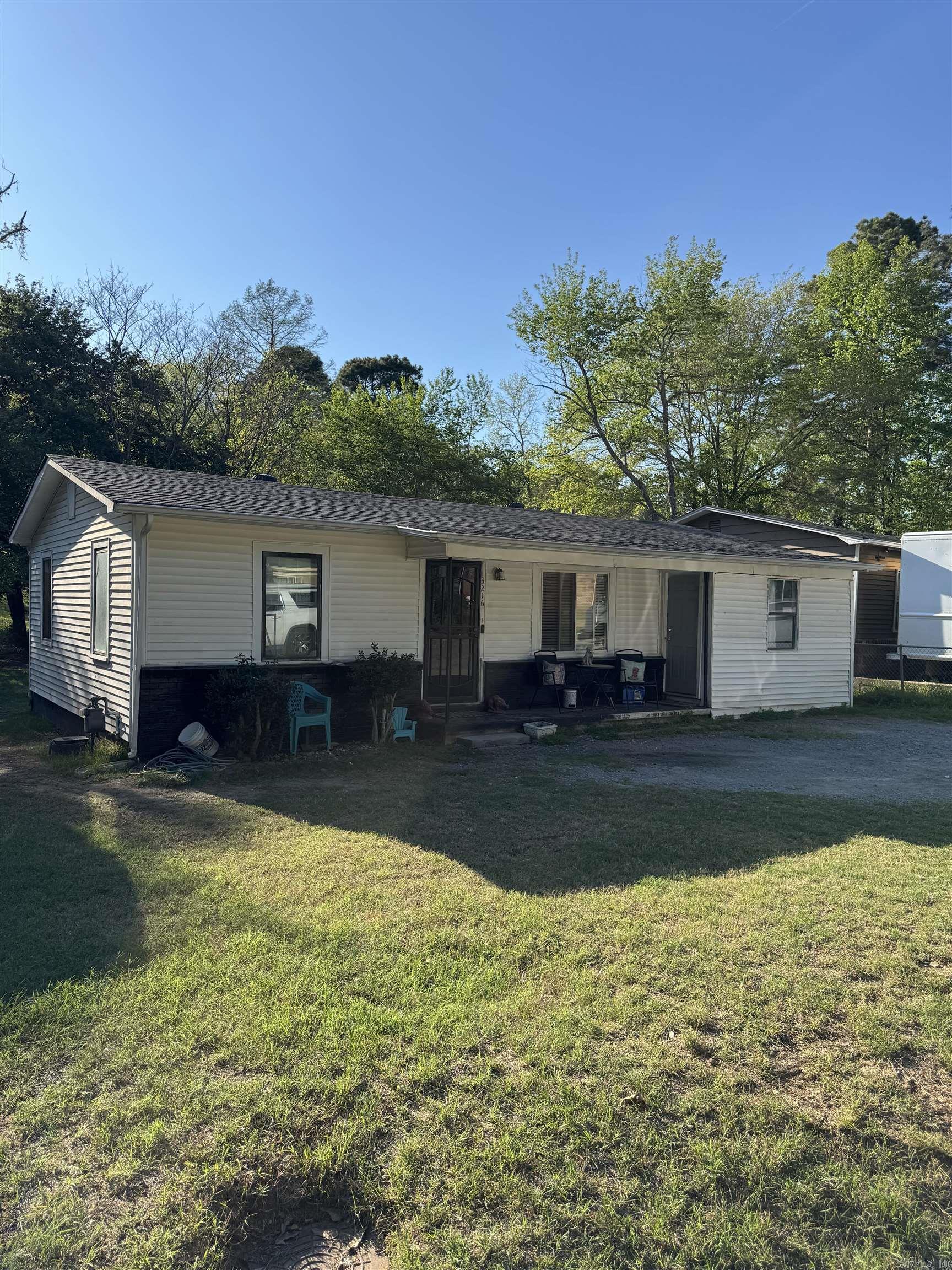 BARROW JOHN - Residential