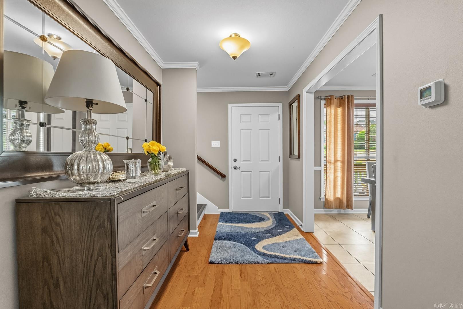 WESTBURY - Residential