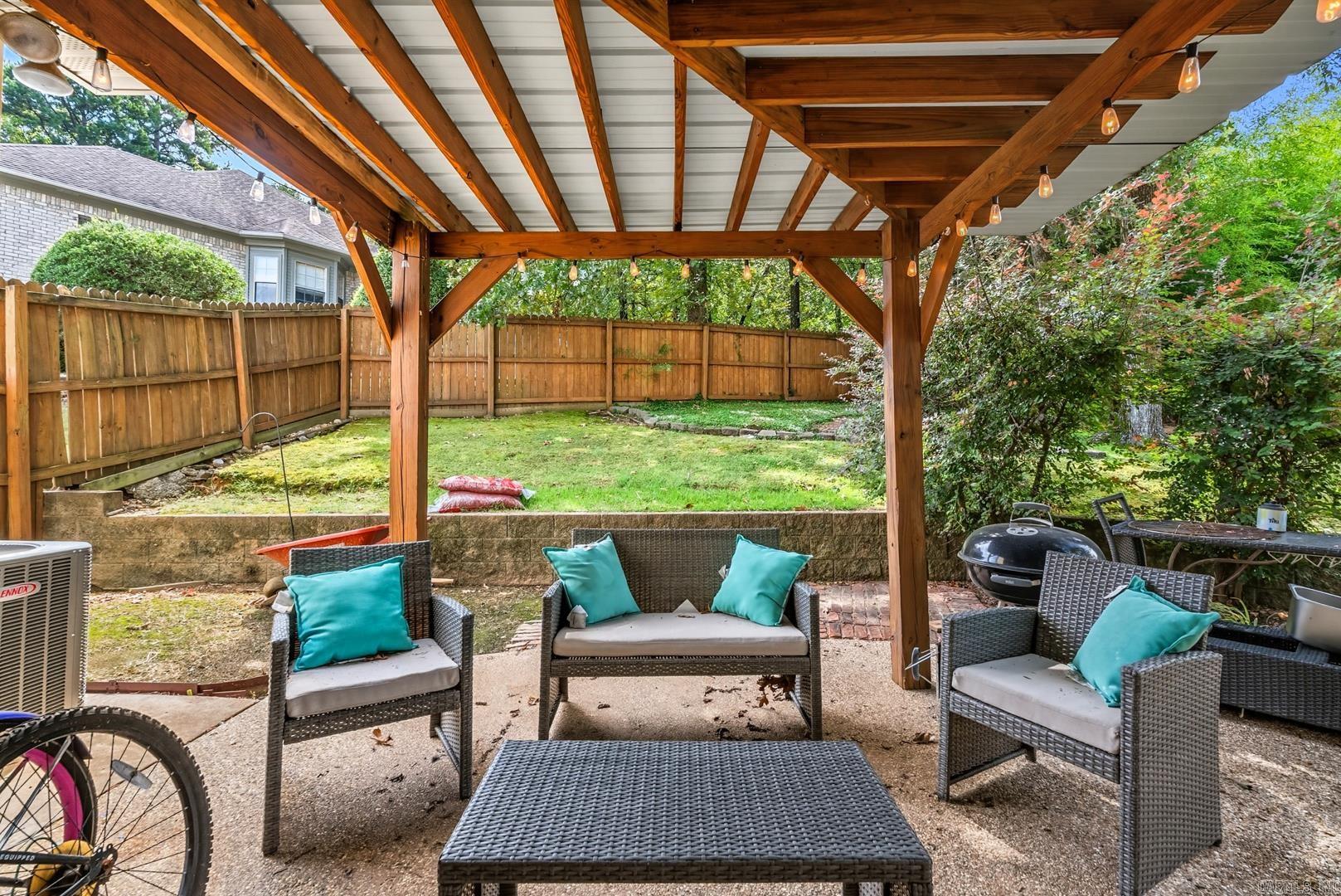 WESTBURY - Residential