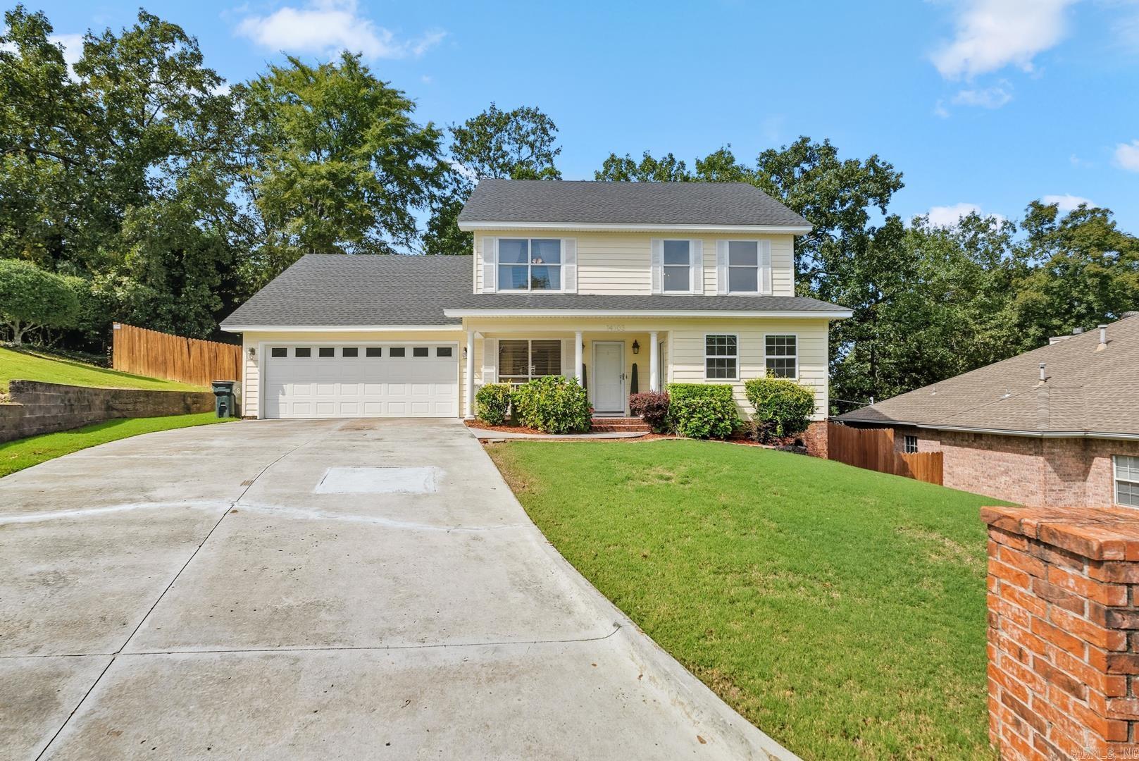 WESTBURY - Residential