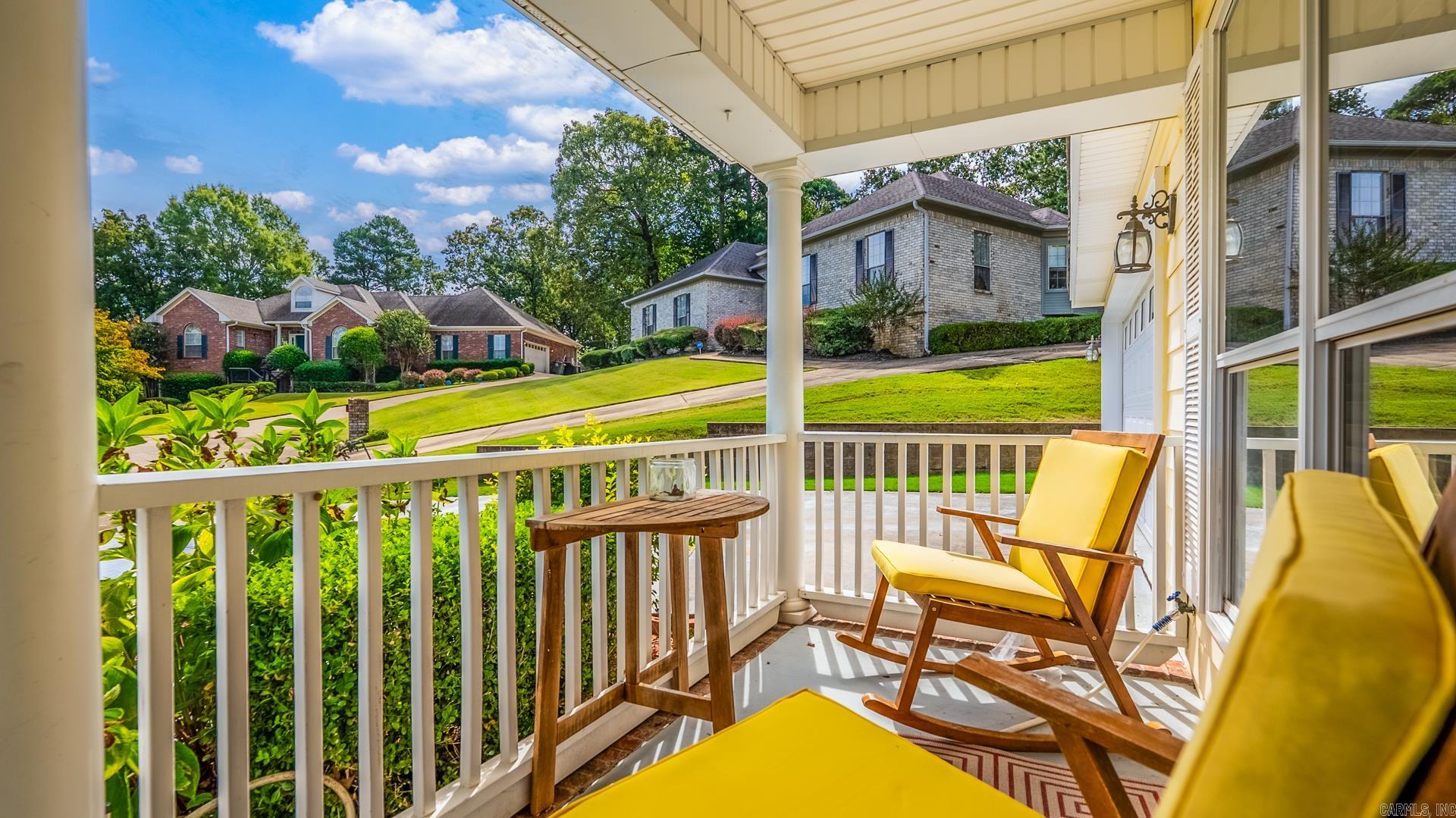WESTBURY - Residential
