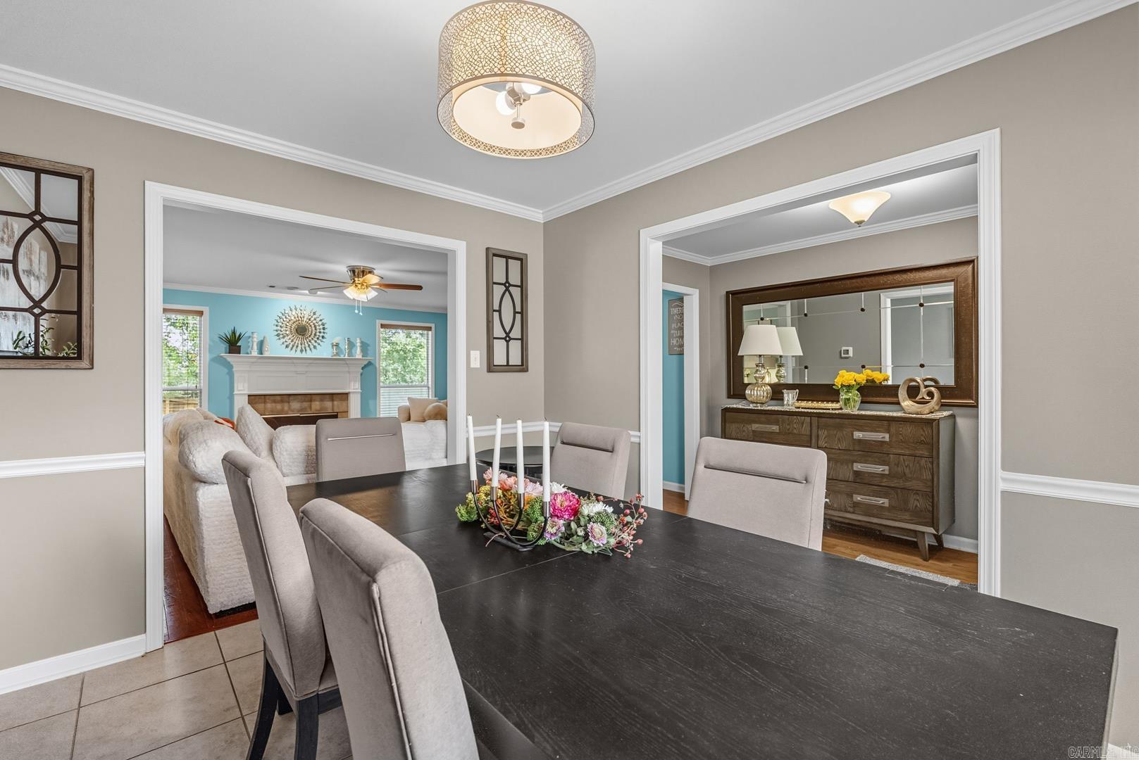WESTBURY - Residential