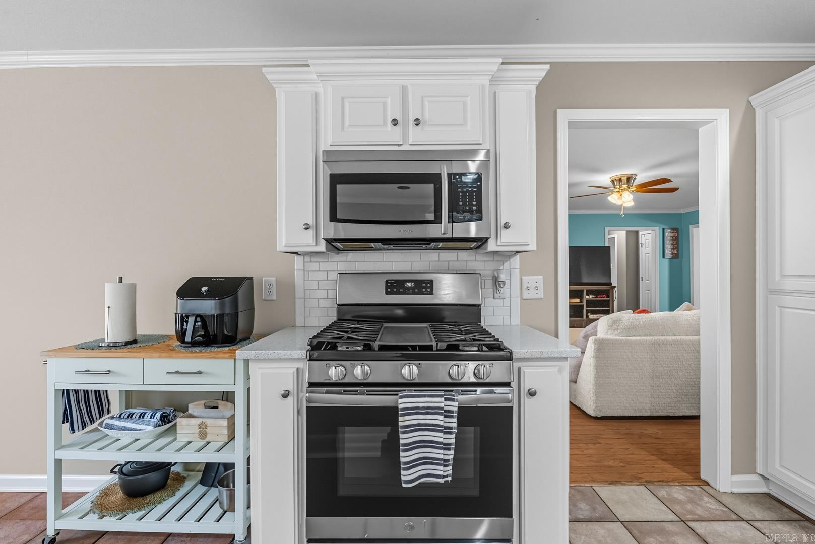 WESTBURY - Residential