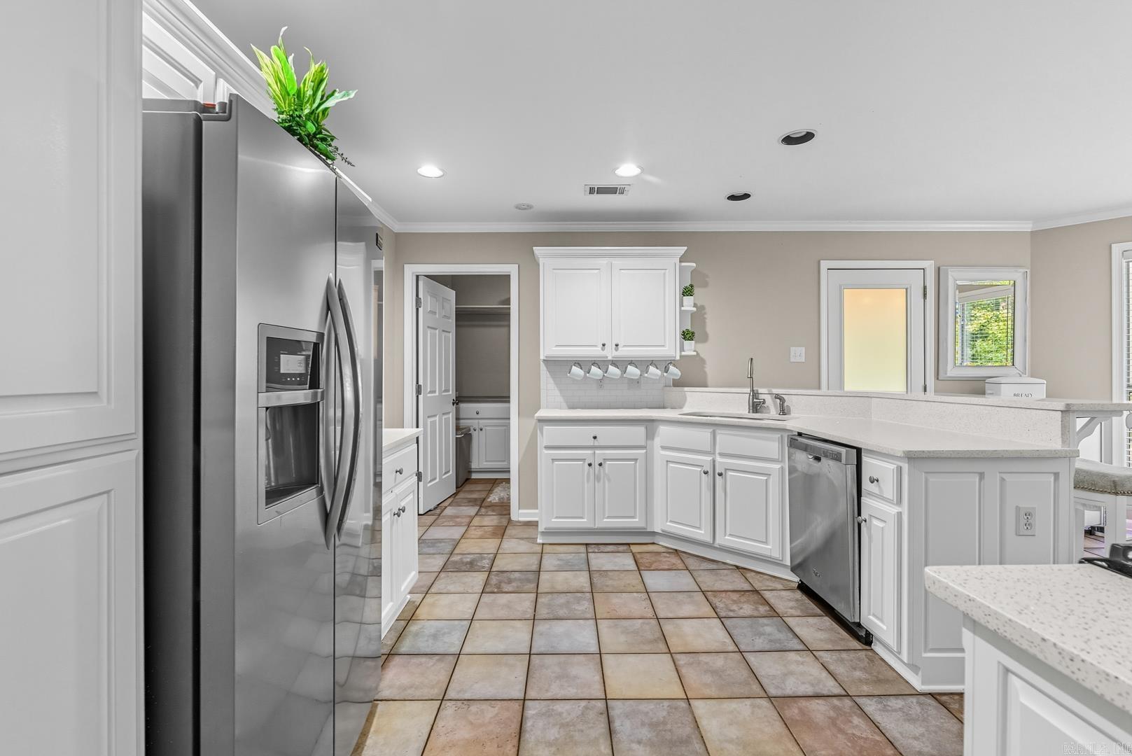 WESTBURY - Residential
