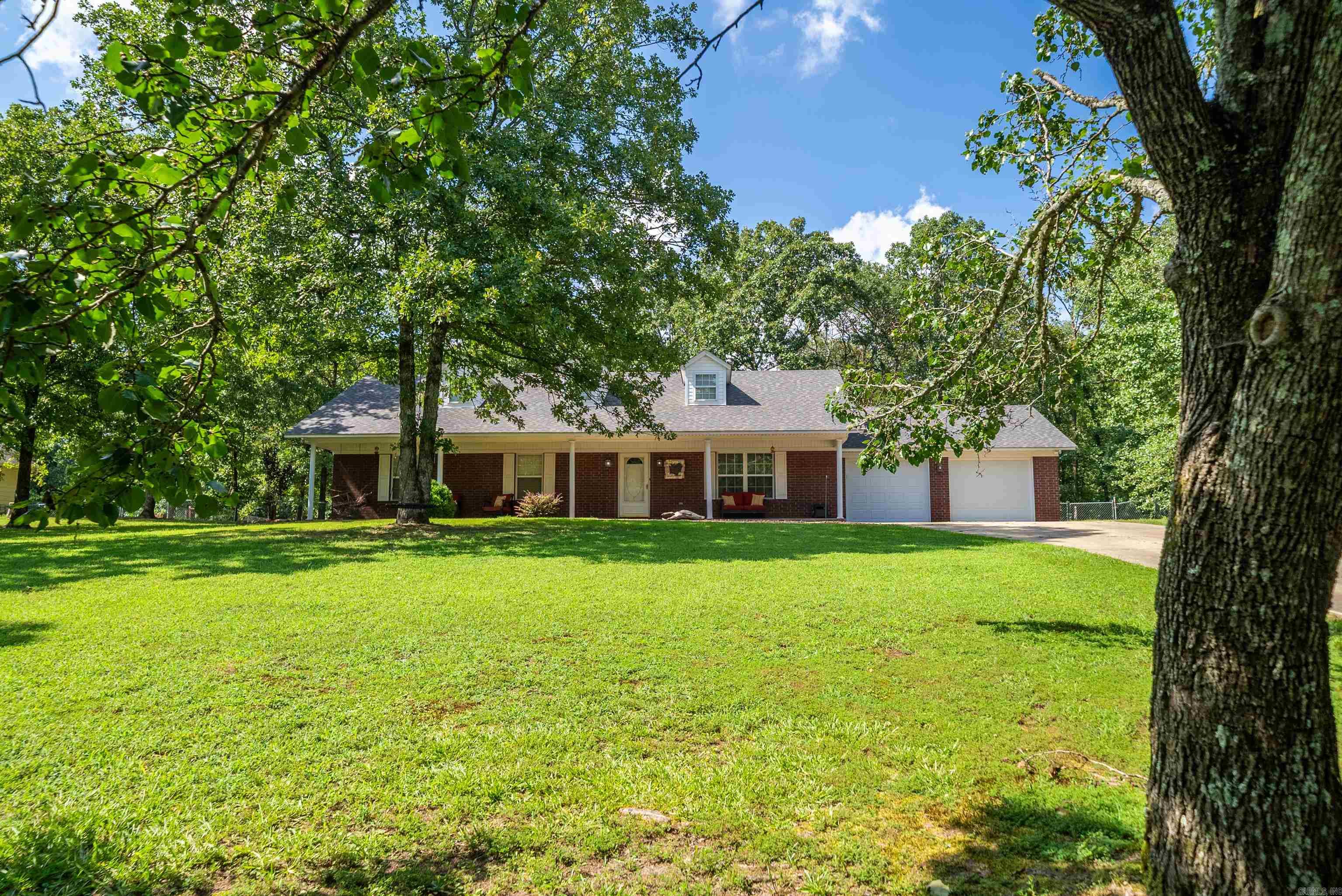 PARKWAY VILLAGE - Residential