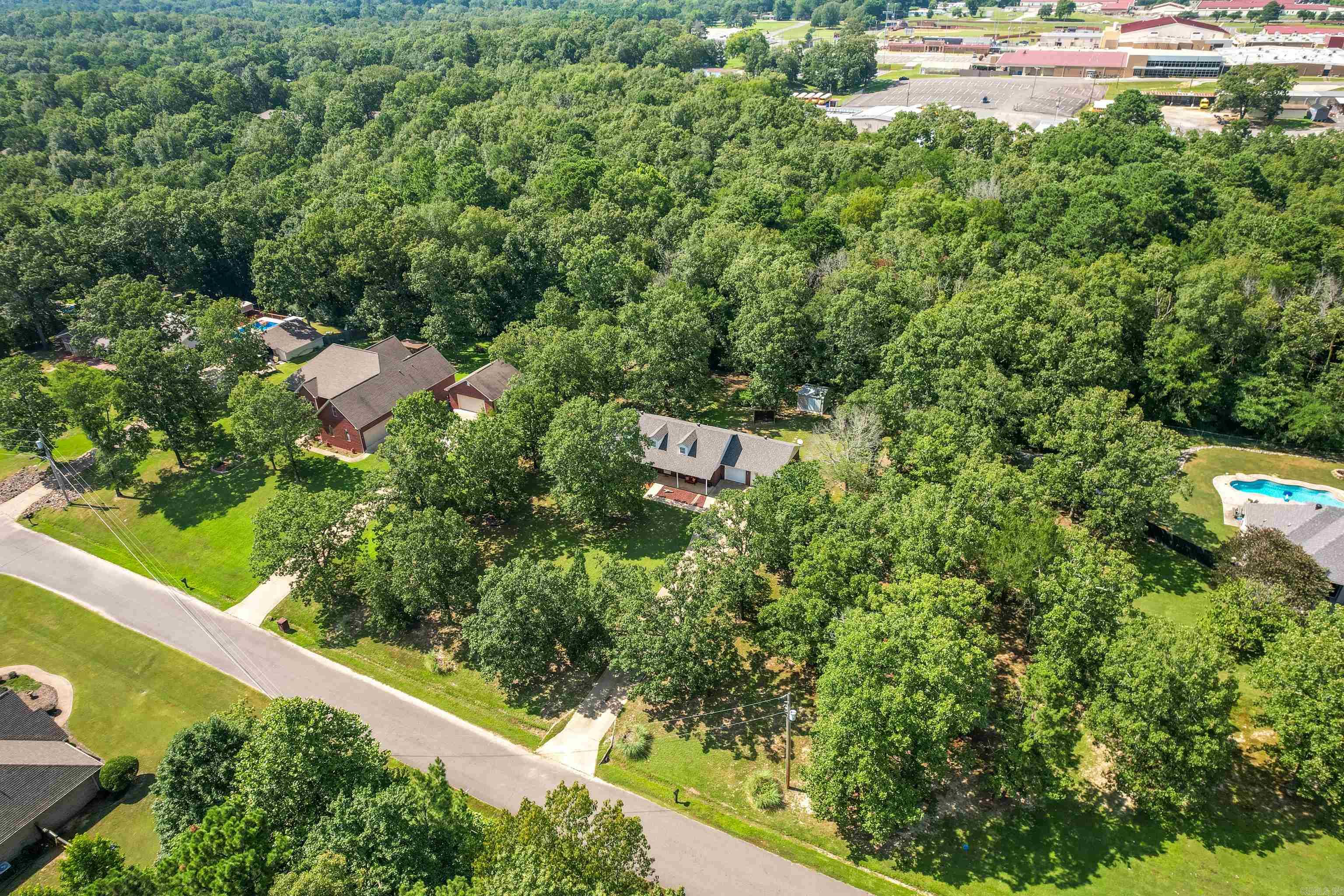 PARKWAY VILLAGE - Residential