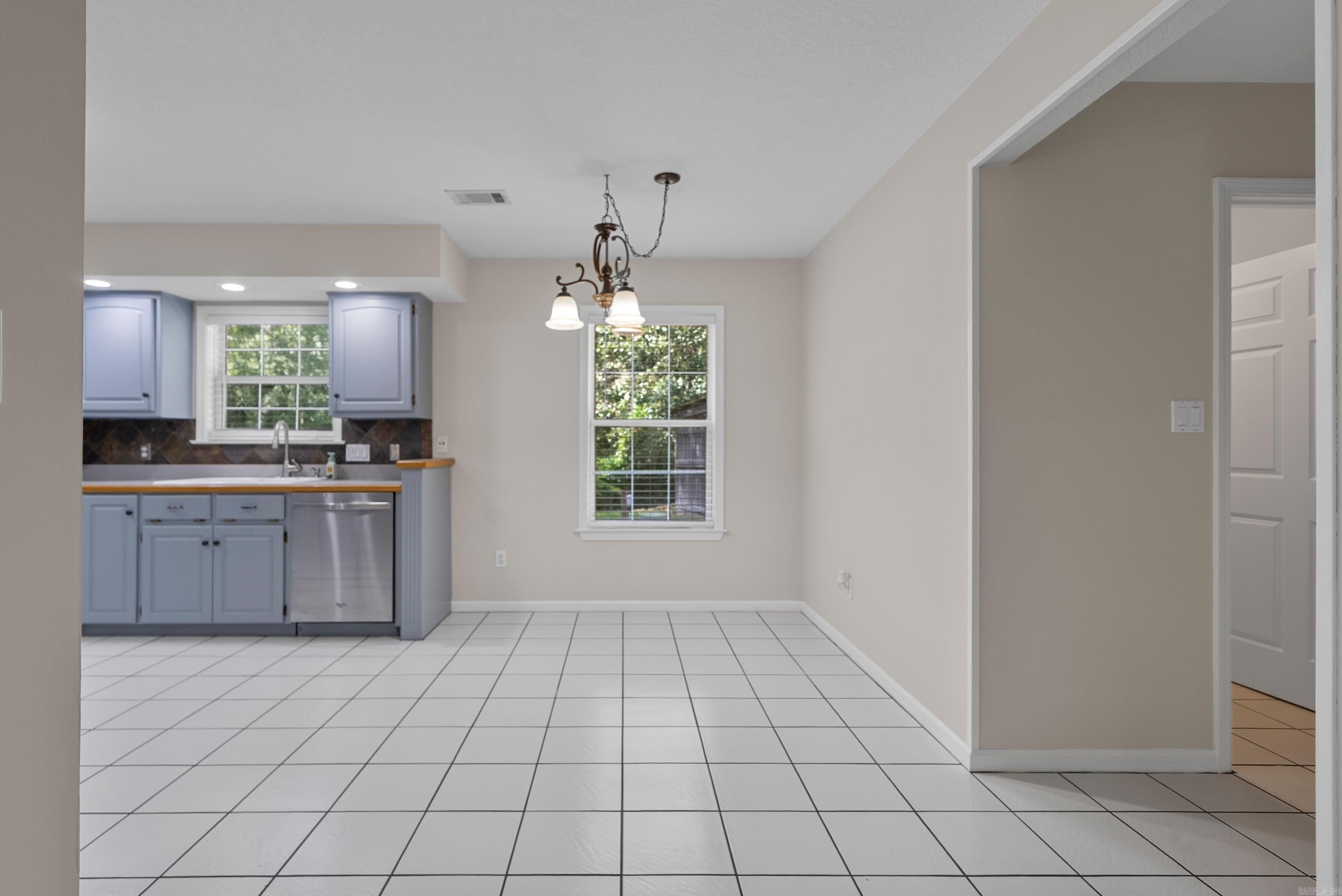 PARKWAY VILLAGE - Residential