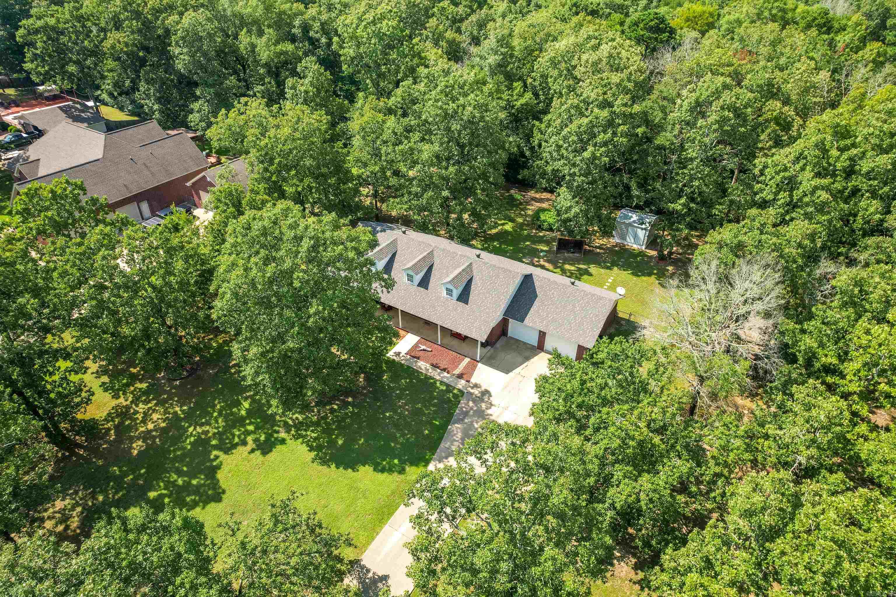 PARKWAY VILLAGE - Residential