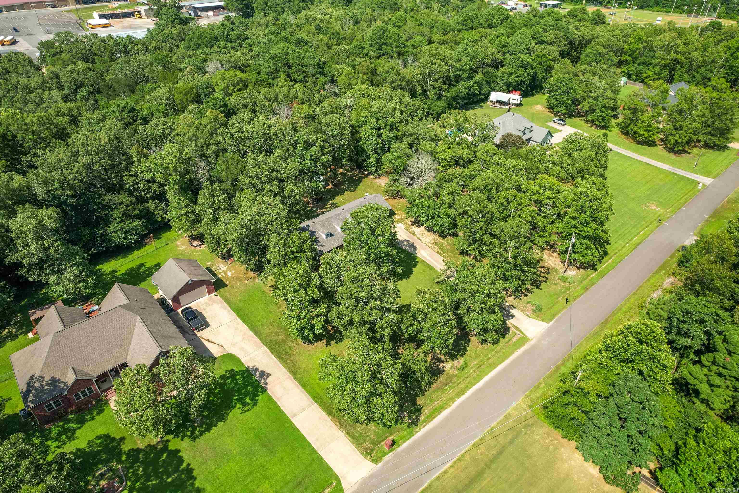 PARKWAY VILLAGE - Residential